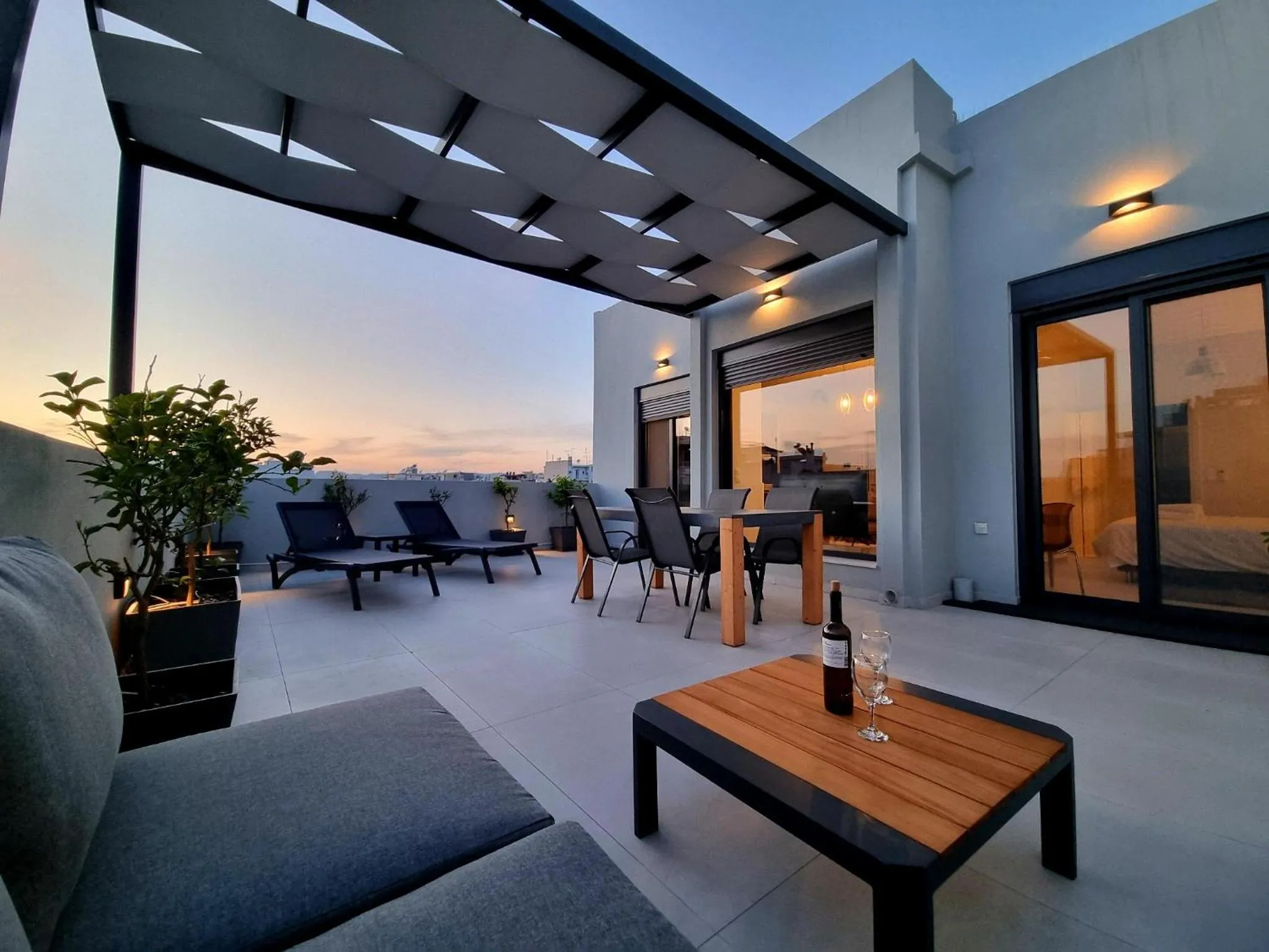 Penthouse Apartment in 10 Apartments & Suites Athens