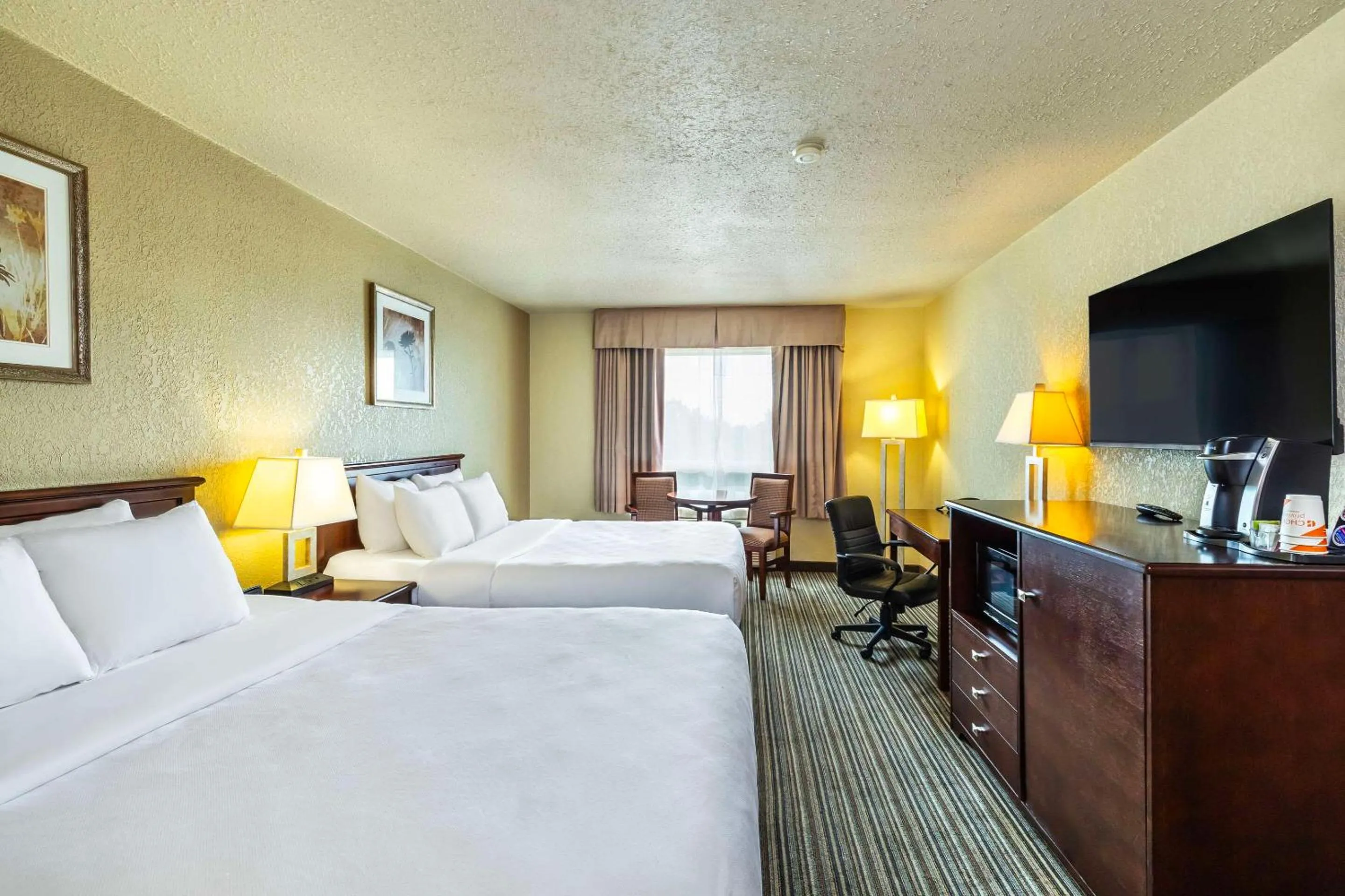 Double Room in Quality Inn & Suites Yorkton