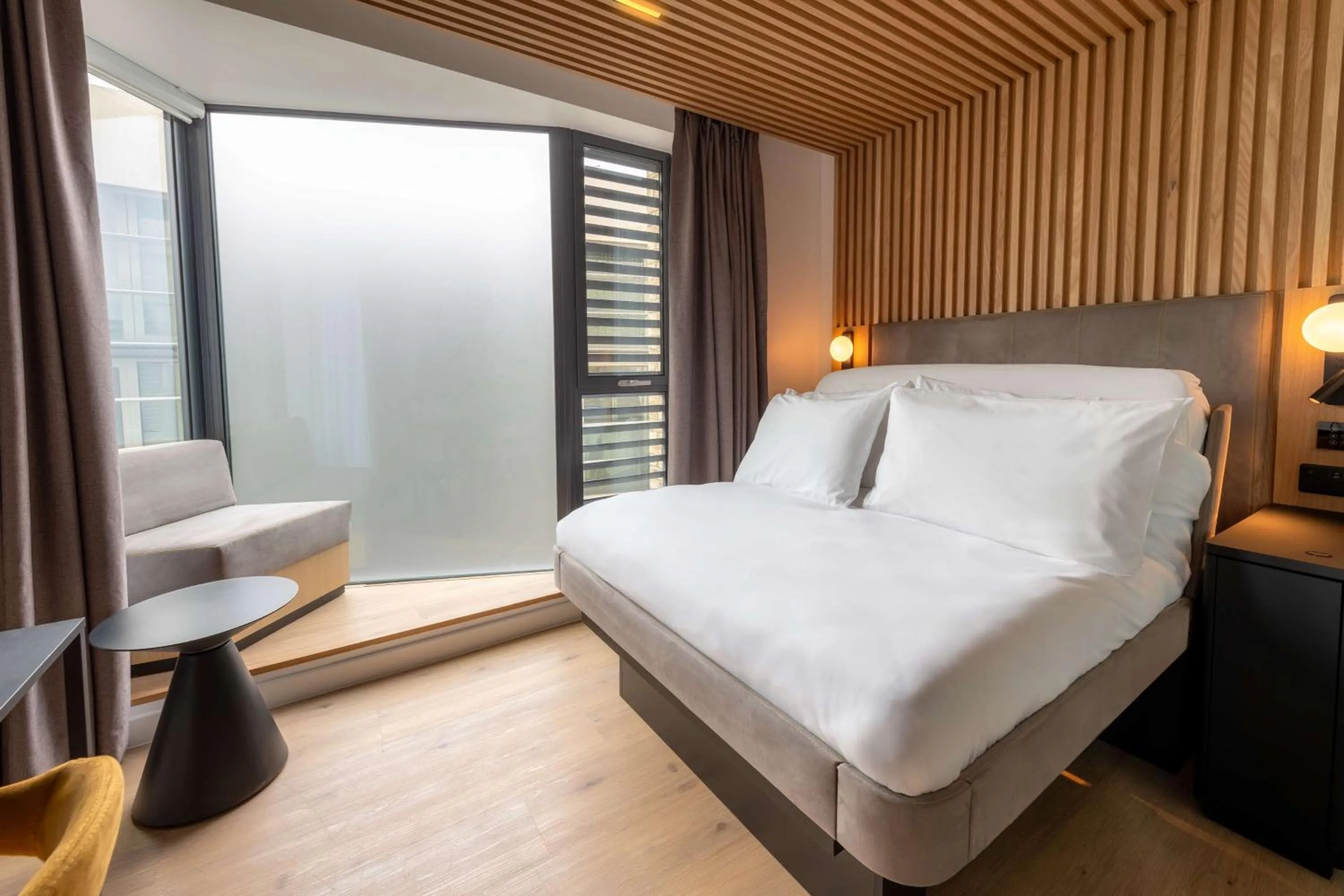 Queen Room in YOTELPAD London Stratford