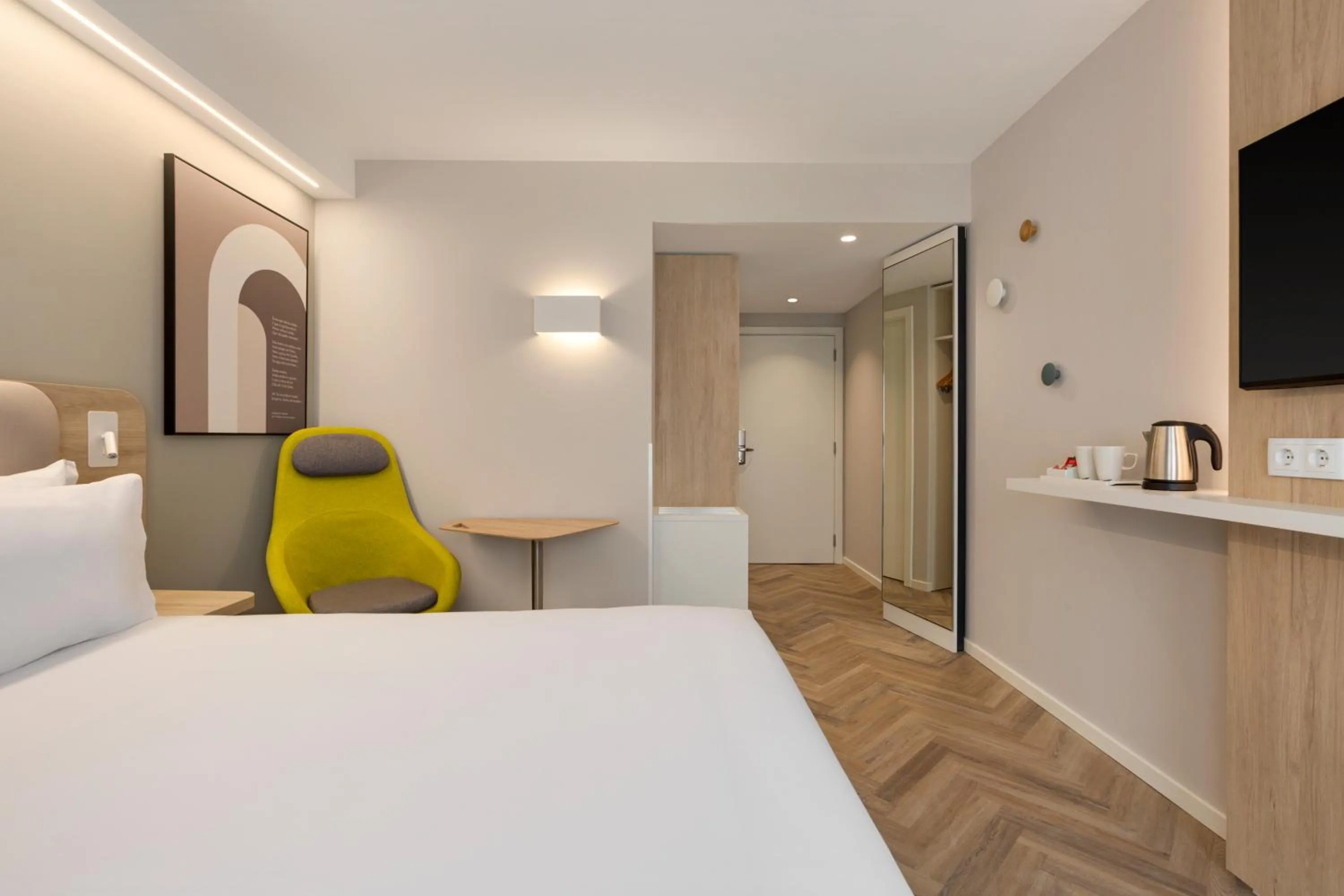 Standard Queen Room - Free Breakfast in Holiday Inn Express Évora by IHG