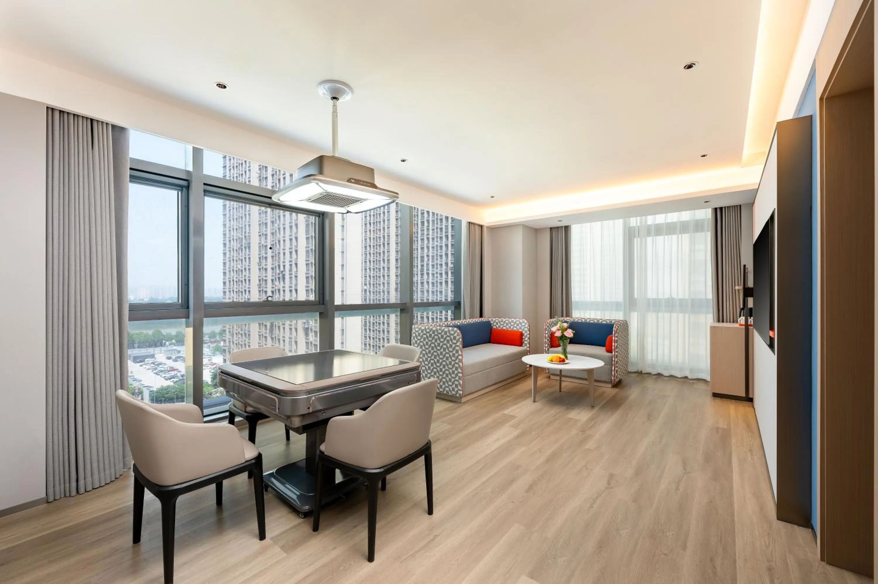 One-Bedroom Suite in Holiday Inn Express Nanjing Riverside by IHG