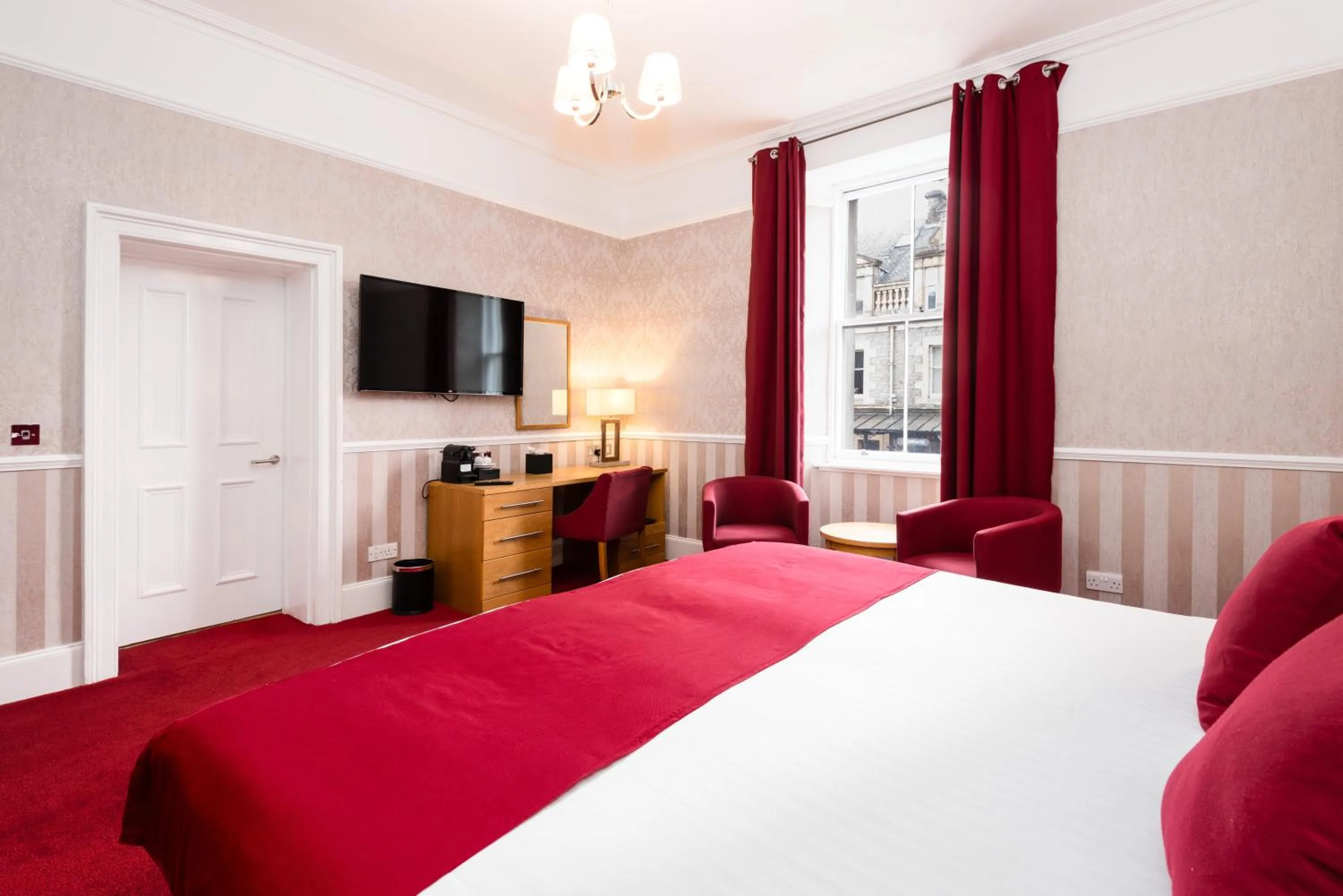 Deluxe Double Room in Fisher's Hotel