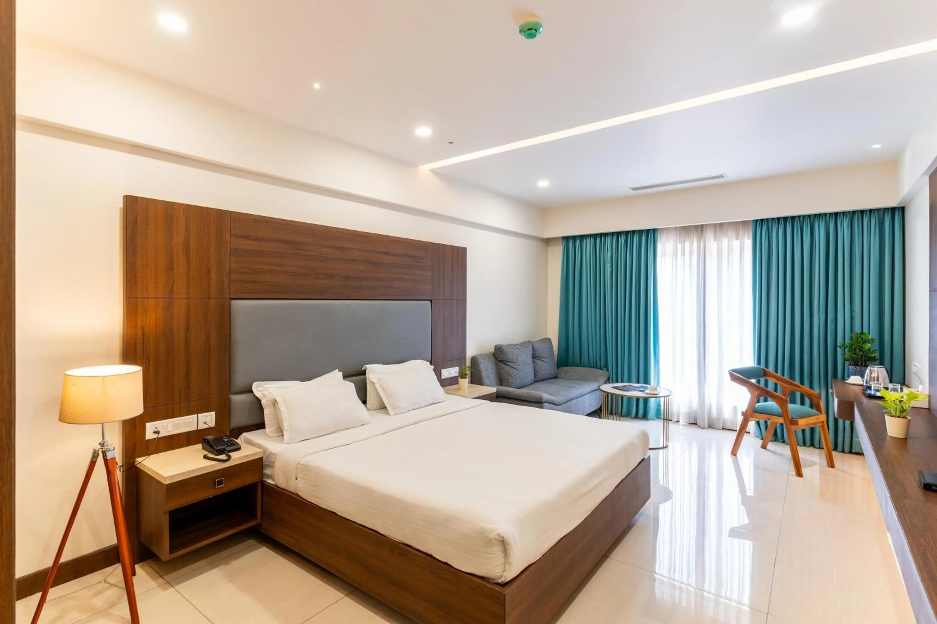 Superior King Room in Pincode Hotels by Yatri Nivas