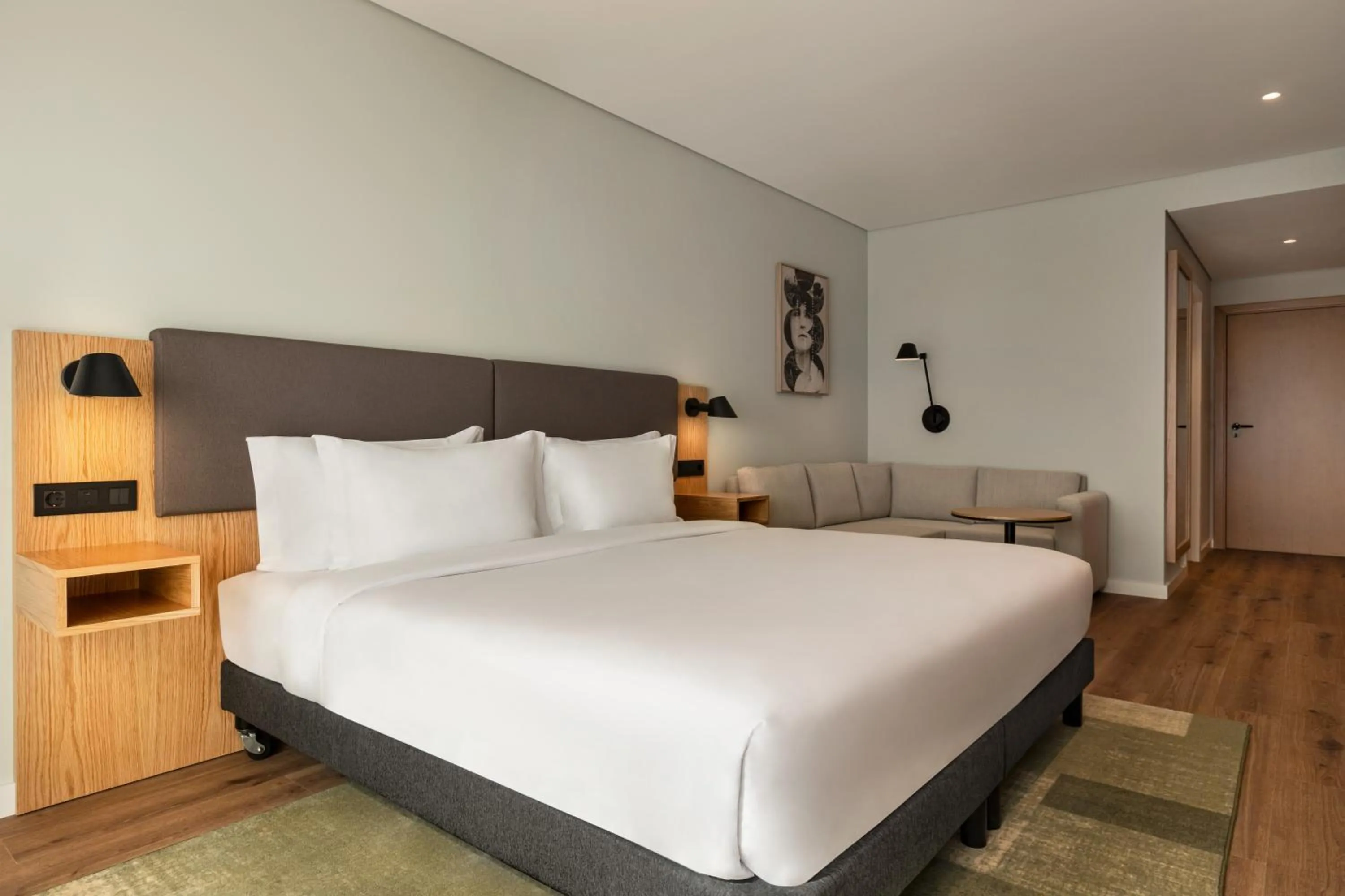Premium Queen Room with Sofa Bed and Balcony in Holiday Inn Beja by IHG
