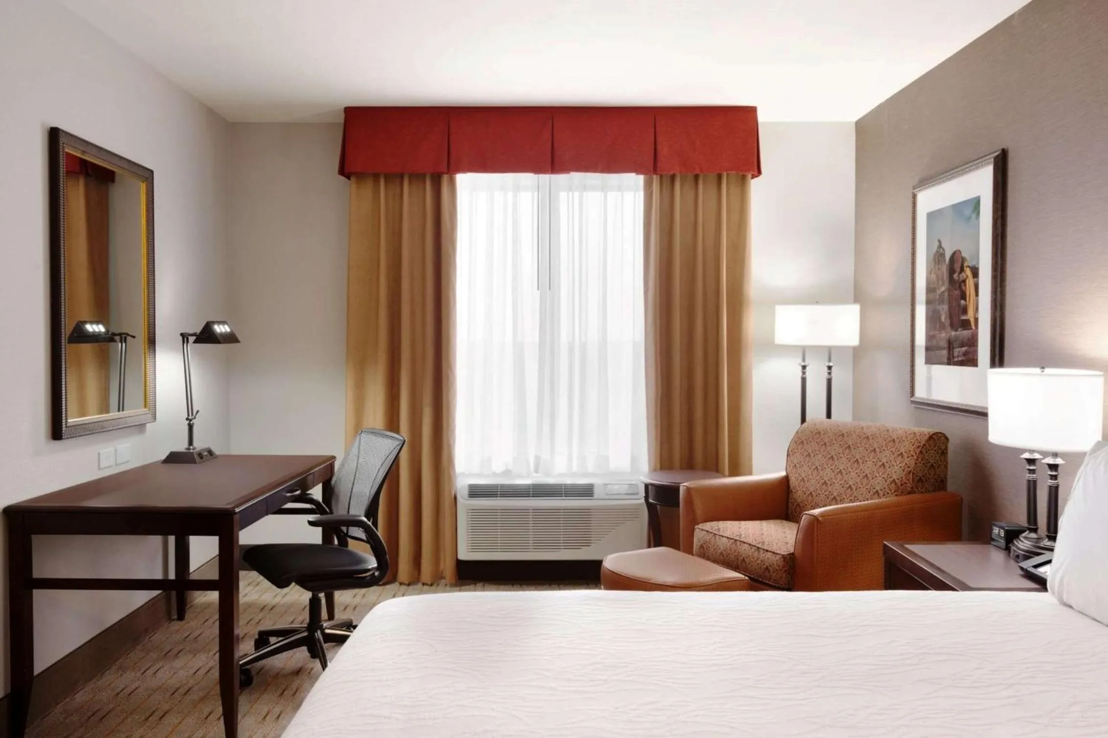 King Room with Accessible Tub - Mobility Access in Hilton Garden Inn Denison/Sherman/At Texoma Event Center