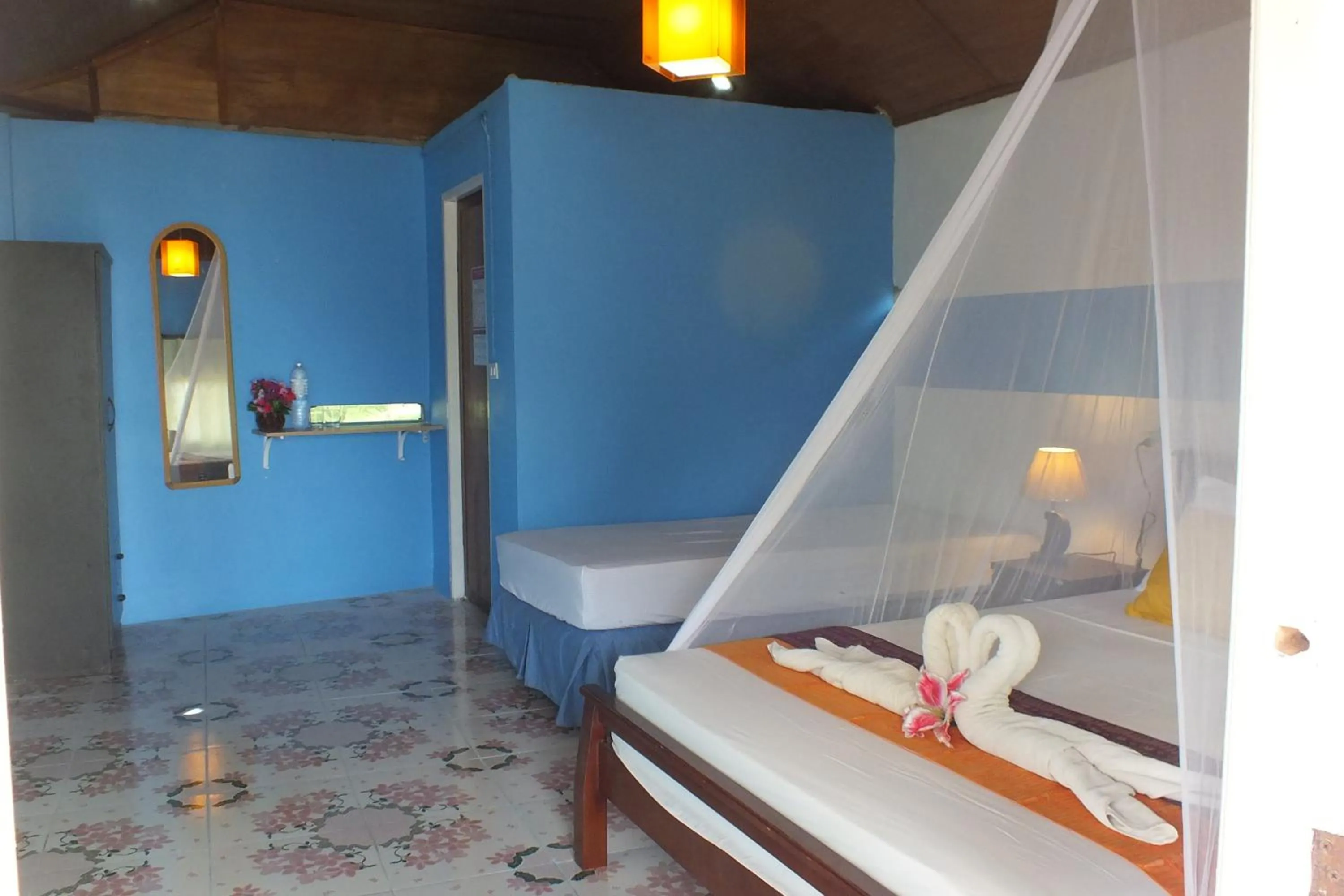 Family Room (3 Adults) with Air-Con in Klong Jark Bungalows