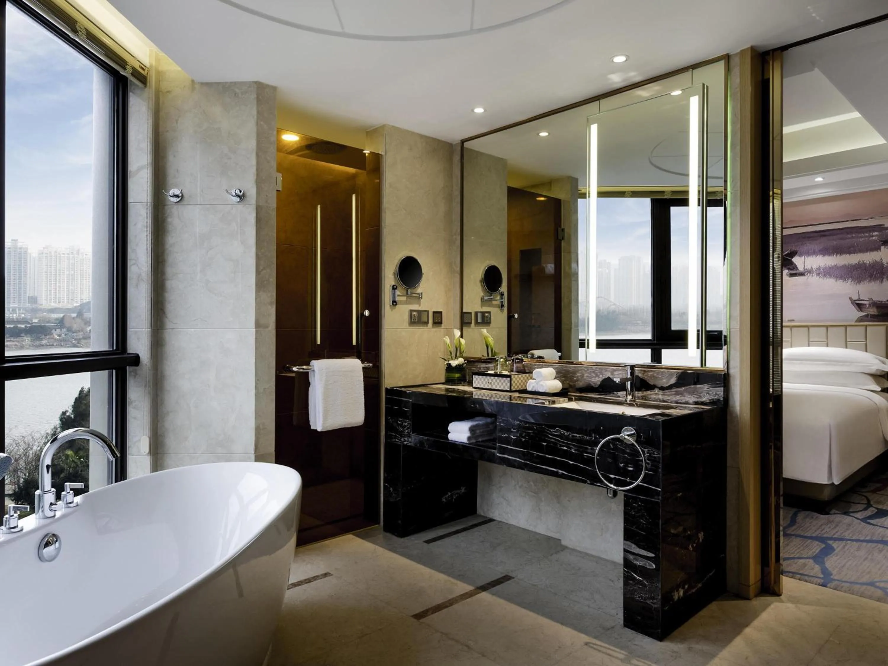 Deluxe King Suite with River View  in Pullman Wenzhou