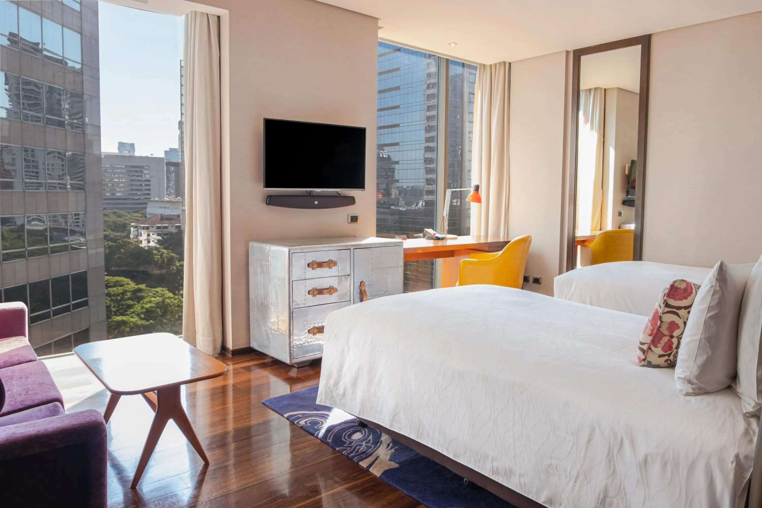 Standard Twin Room in Hotel Indigo Bangkok Wireless Road by IHG