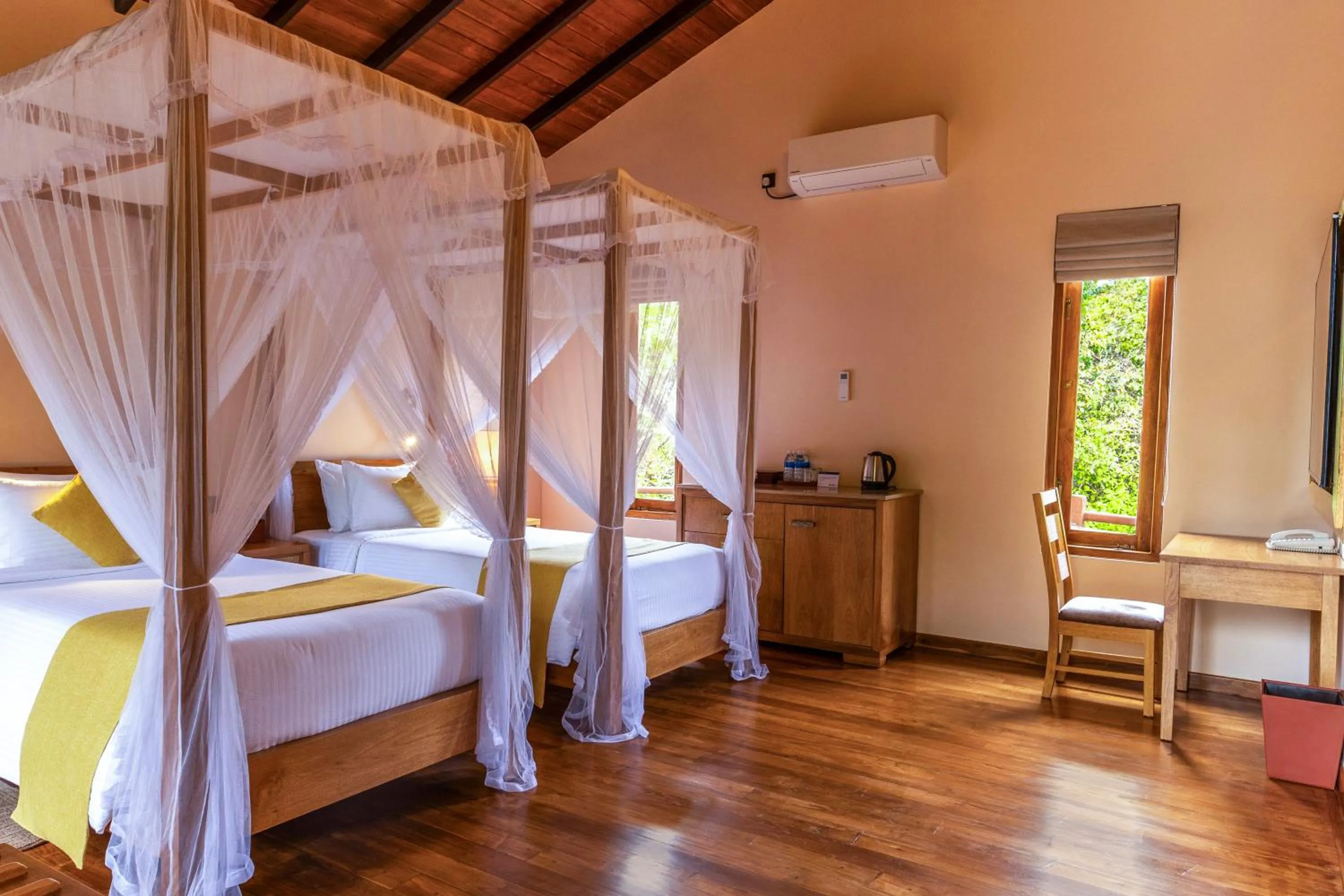 Deluxe Twin Room in Sigiriya Forest Edge By Marino Leisure