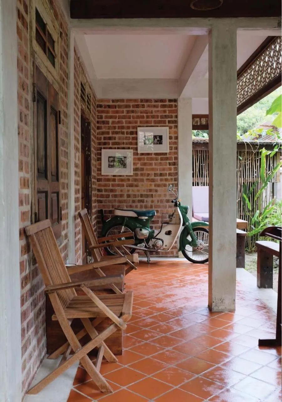 One-Bedroom Villa - Lower Floor  in Panji Panji Tropical Wooden Home