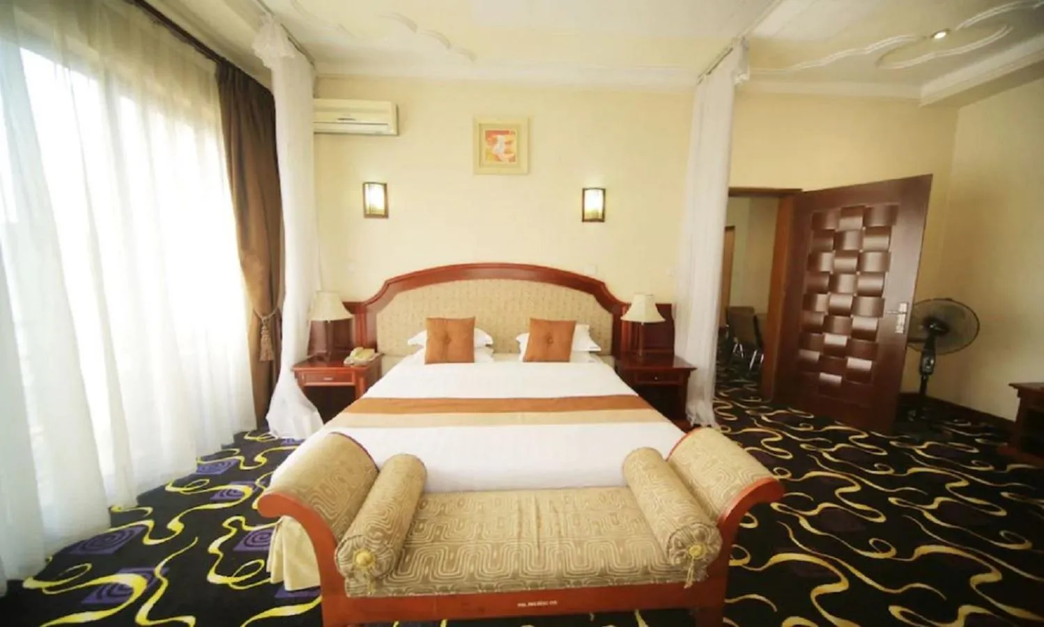 Executive Suite in Hotel Africana
