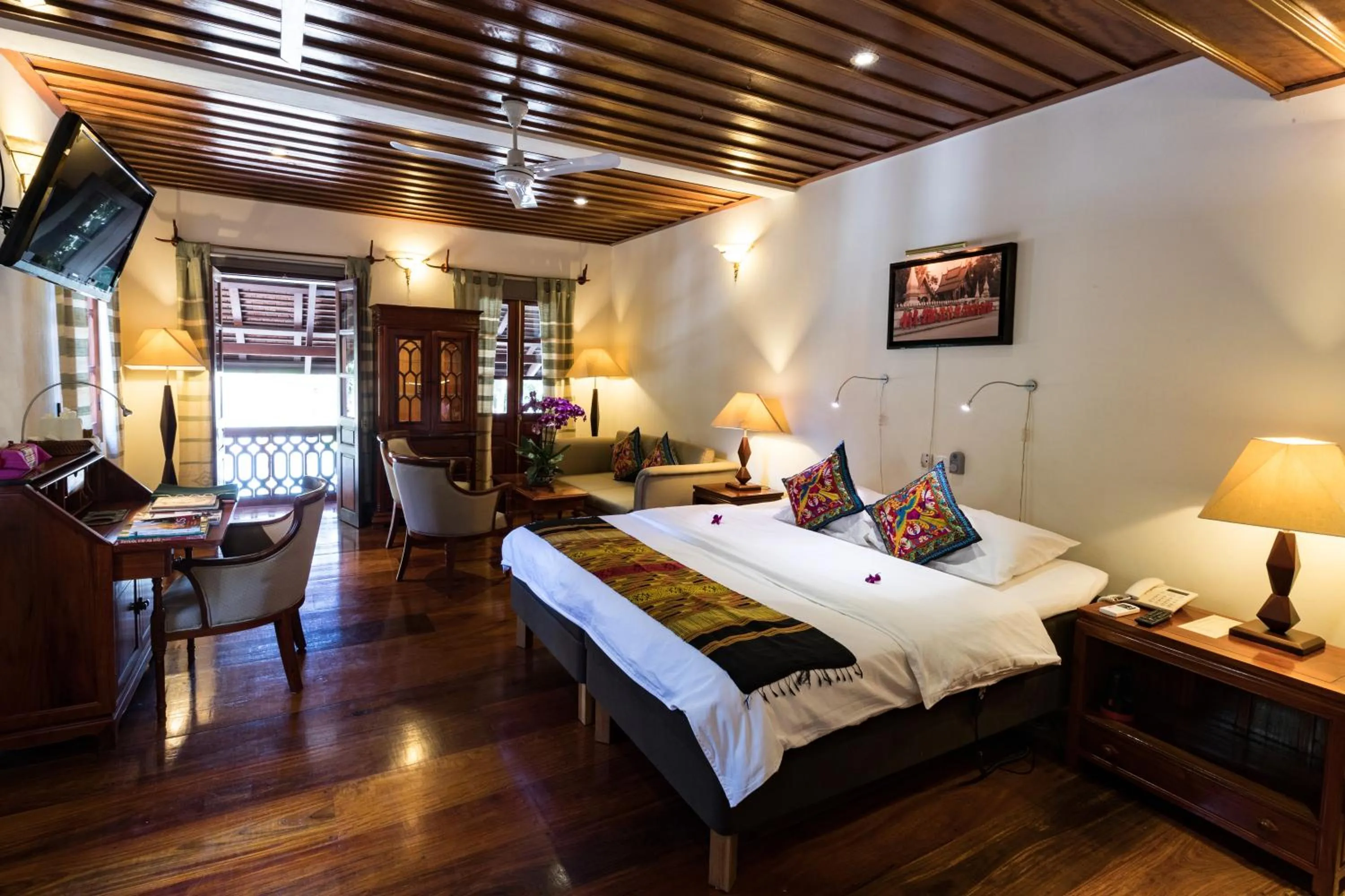 Junior Suite with Mekong River View in Mekong Riverview Hotel