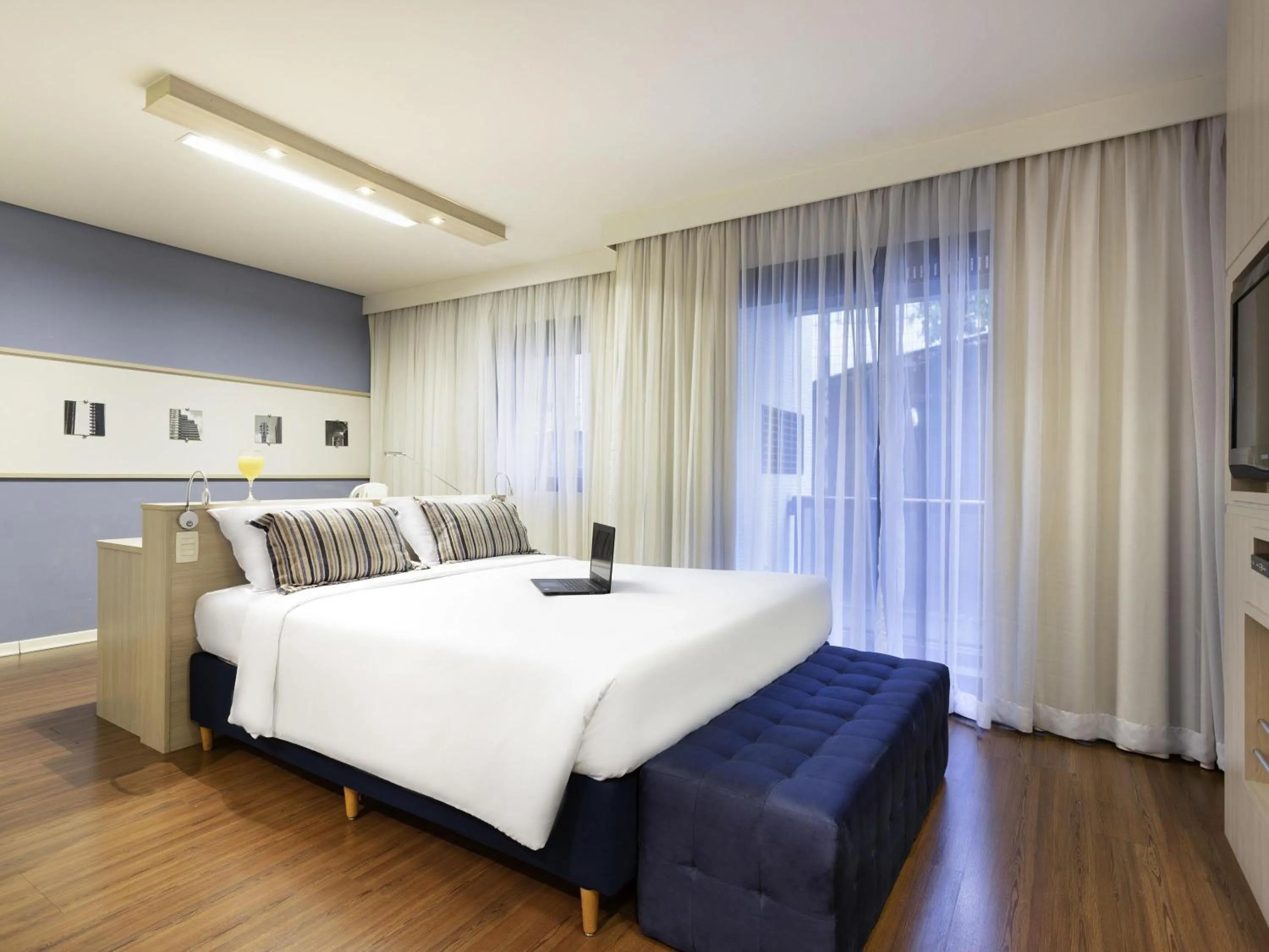 Adapted Superior Queen Room  in Mercure Sao Paulo Pamplona