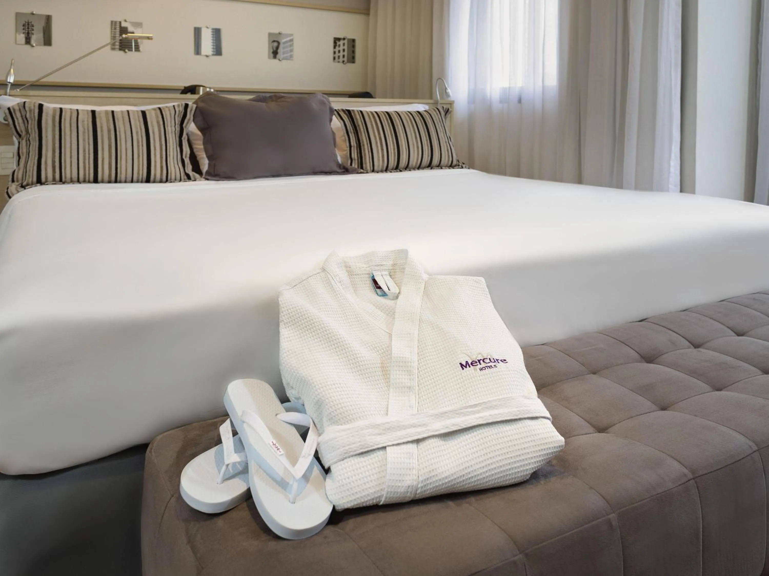 Privilege Room with King Size Bed in Mercure Sao Paulo Pamplona