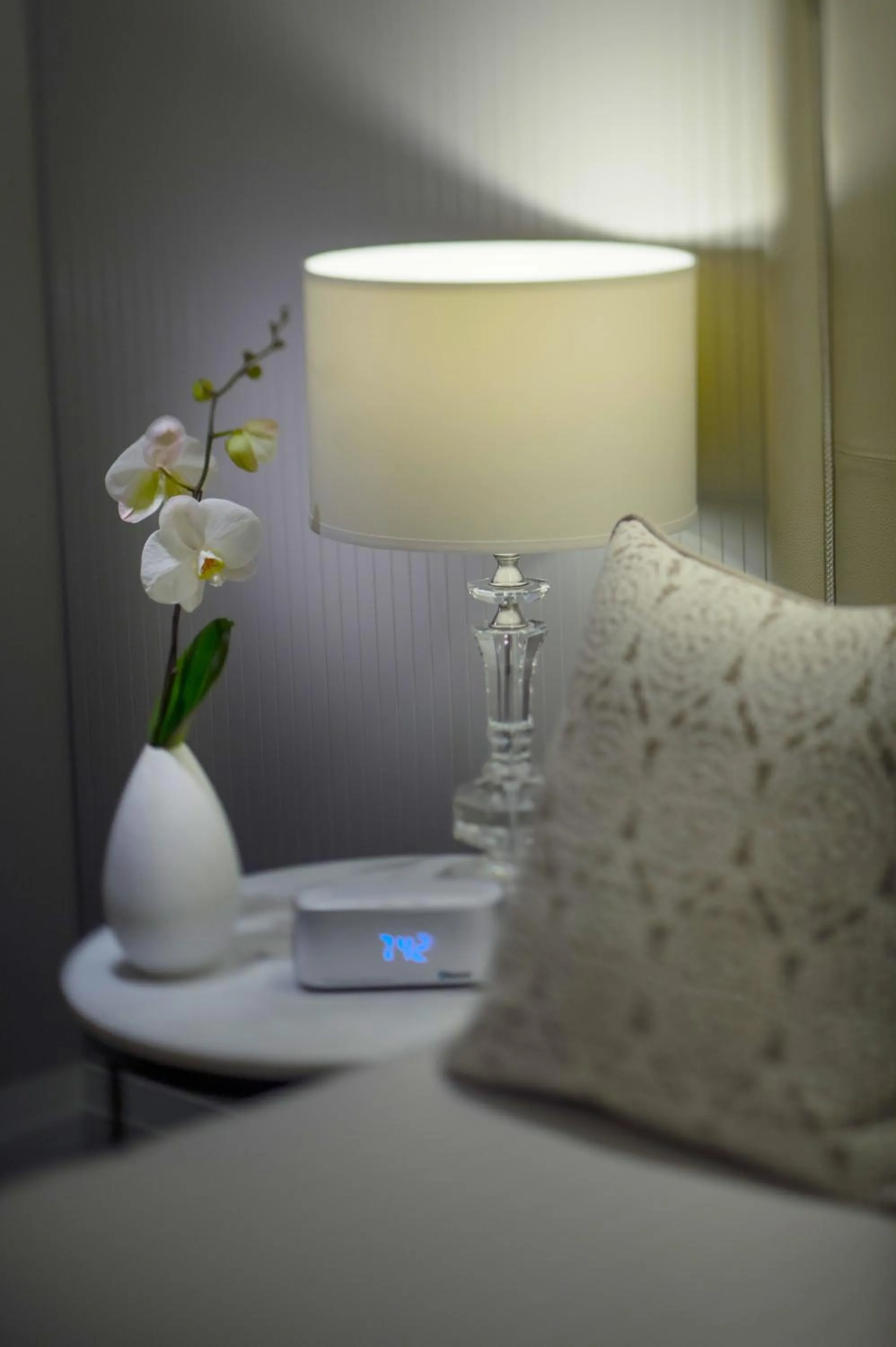 Executive Queen Room - single occupancy - wheel chair access in Mayfair Hotel Adelaide by IHG