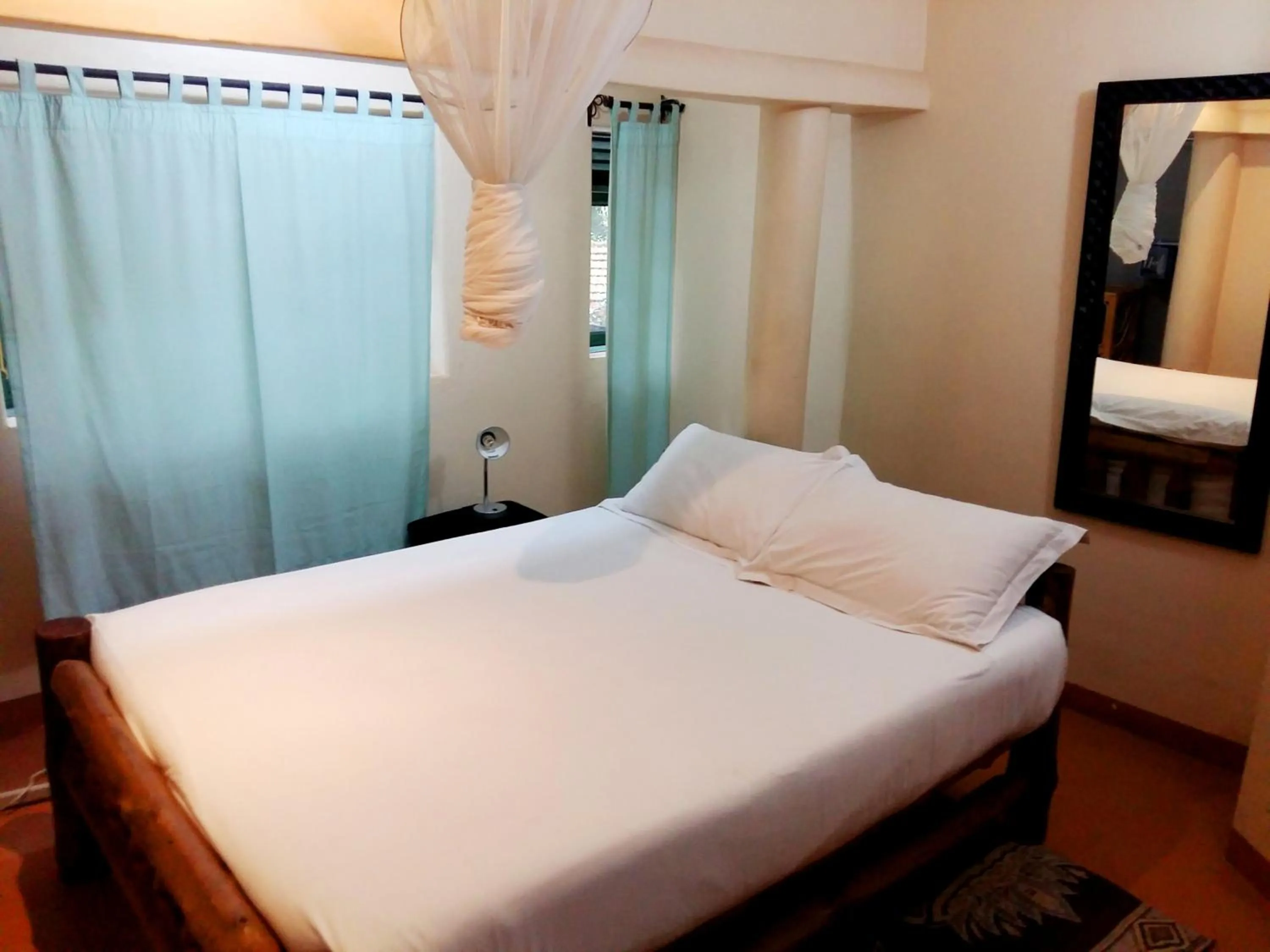 Three-Bedroom Chalet in Forest Cottages