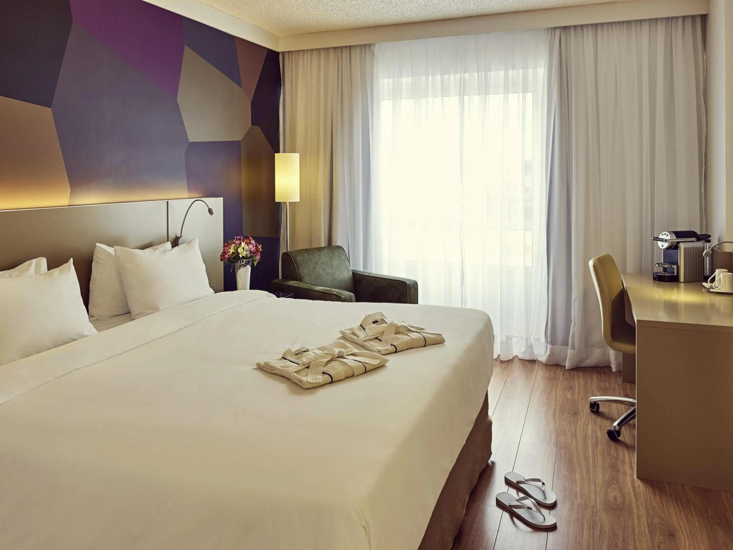 Superior King Room - Executive Floor in Mercure Sao Jose dos Campos