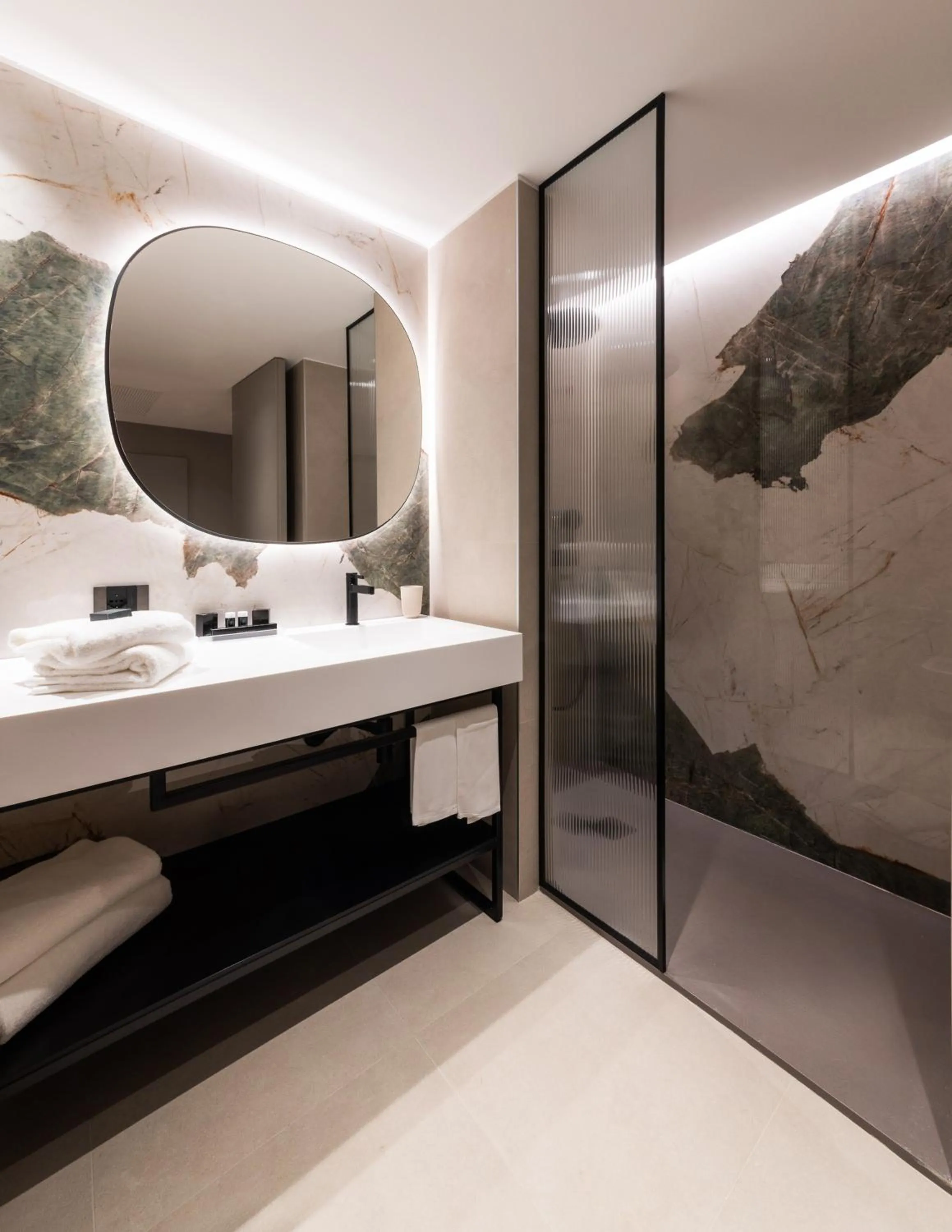 Superior Double or Twin Room with Garden View in Como Hills