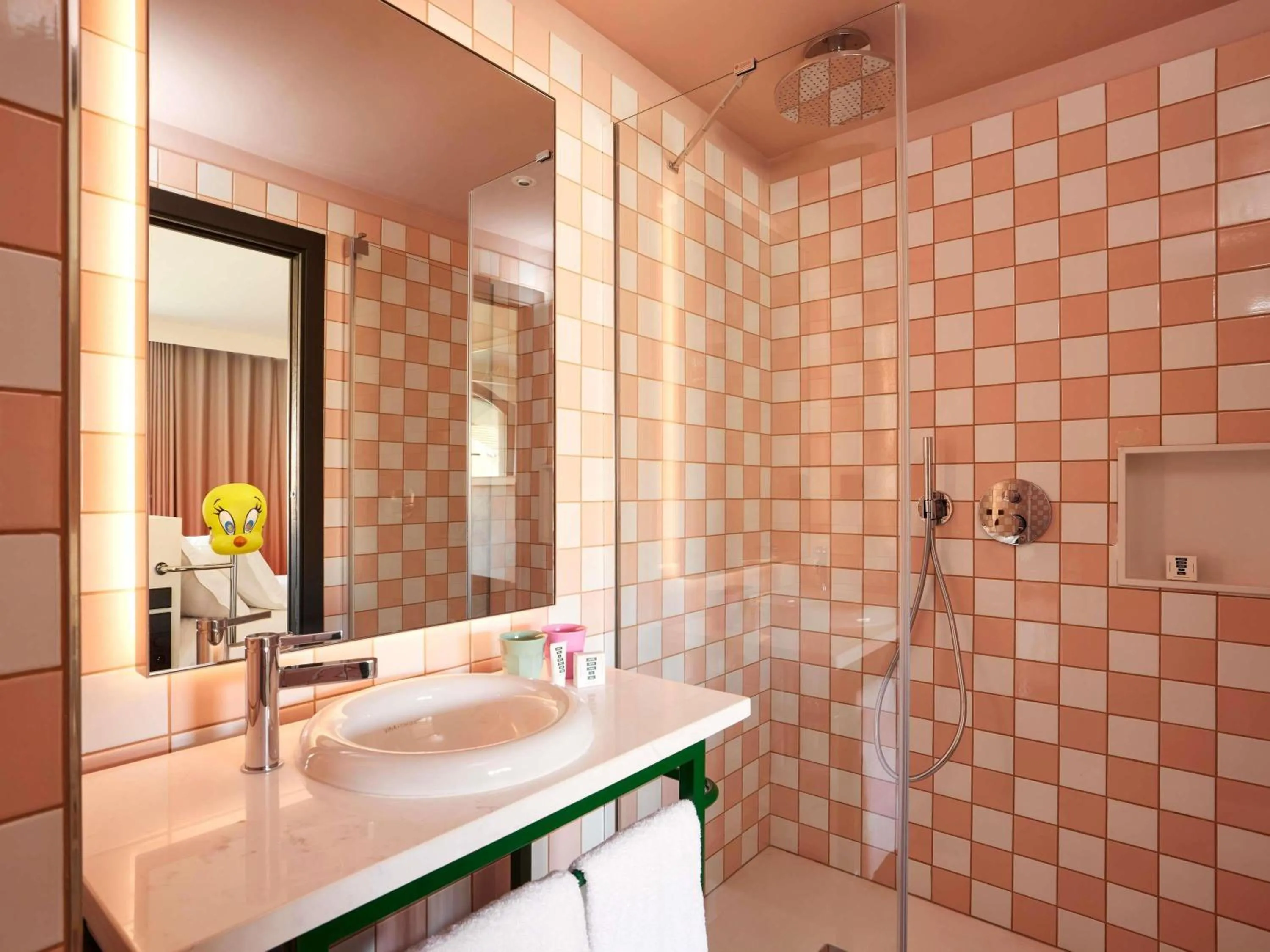 Large Mama Double  in Mama Shelter Nice