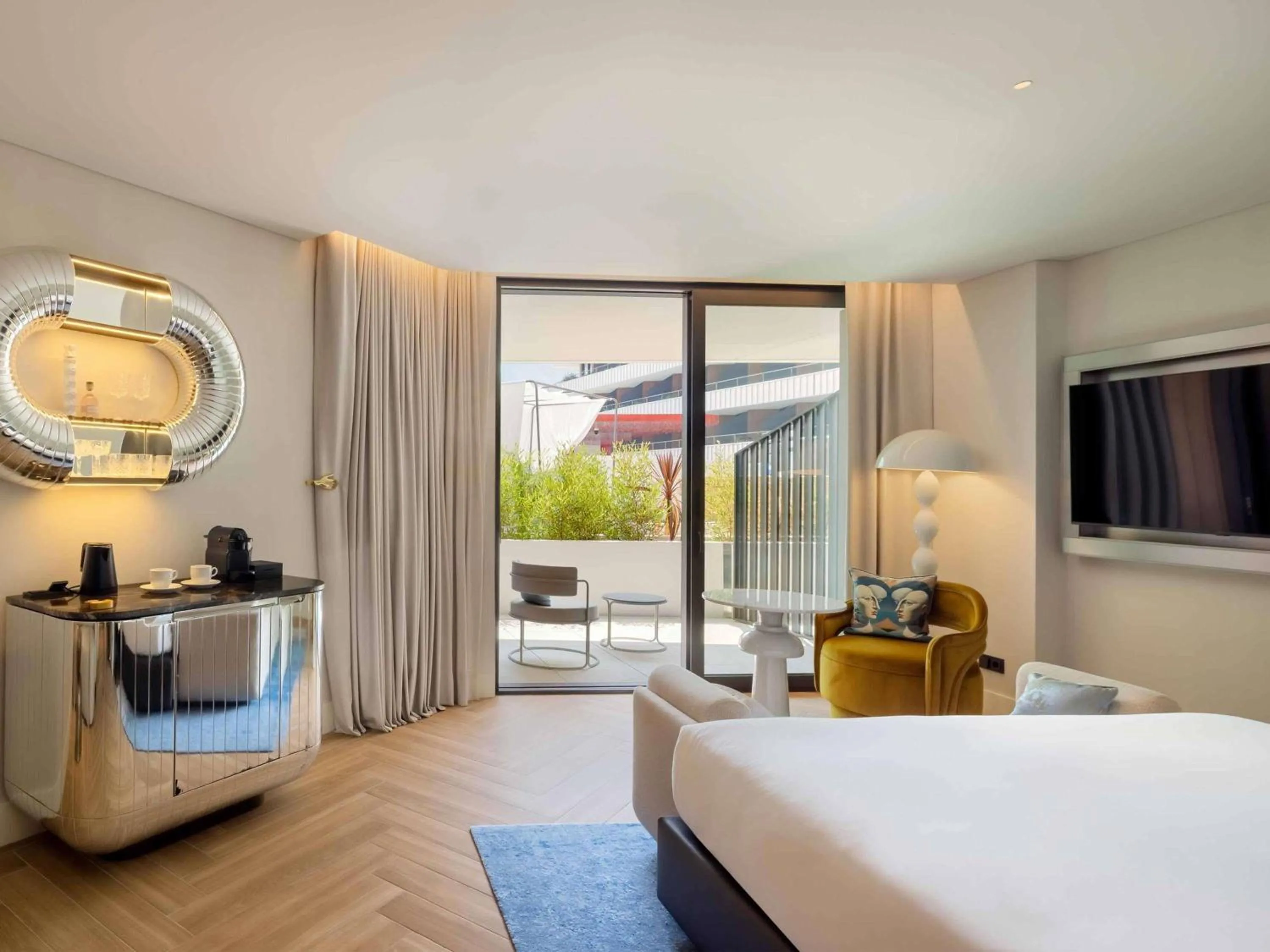 Euphoria King Studio Suite in SLS Barcelona