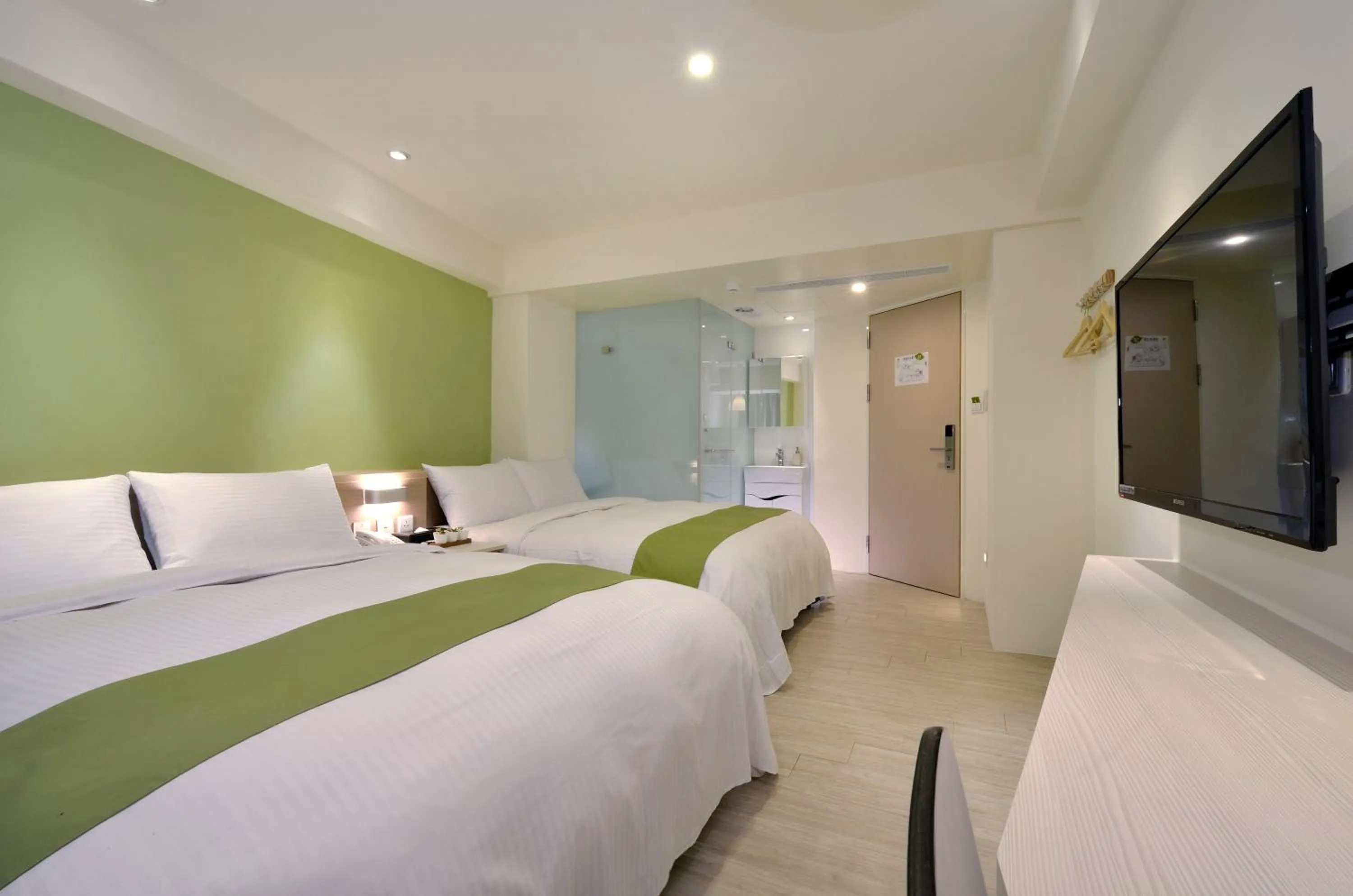 Economy Quadruple Room in Green Hotel - Fengjia