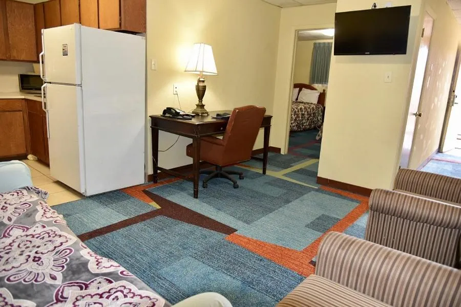 One-Bedroom Suite in Extended Stay Motel - Snyder