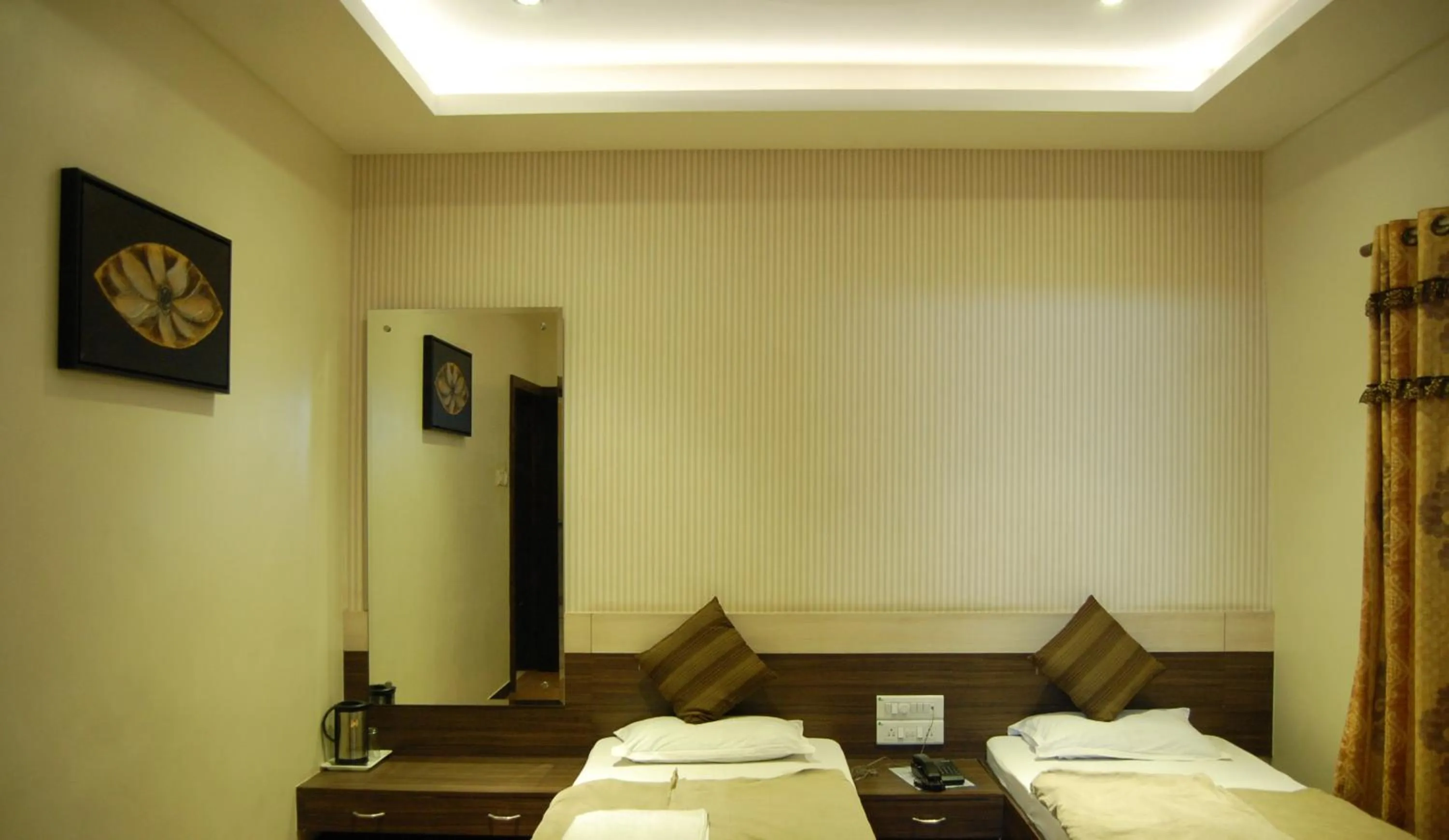 Deluxe Double or Twin Room - single occupancy in Hotel Purva