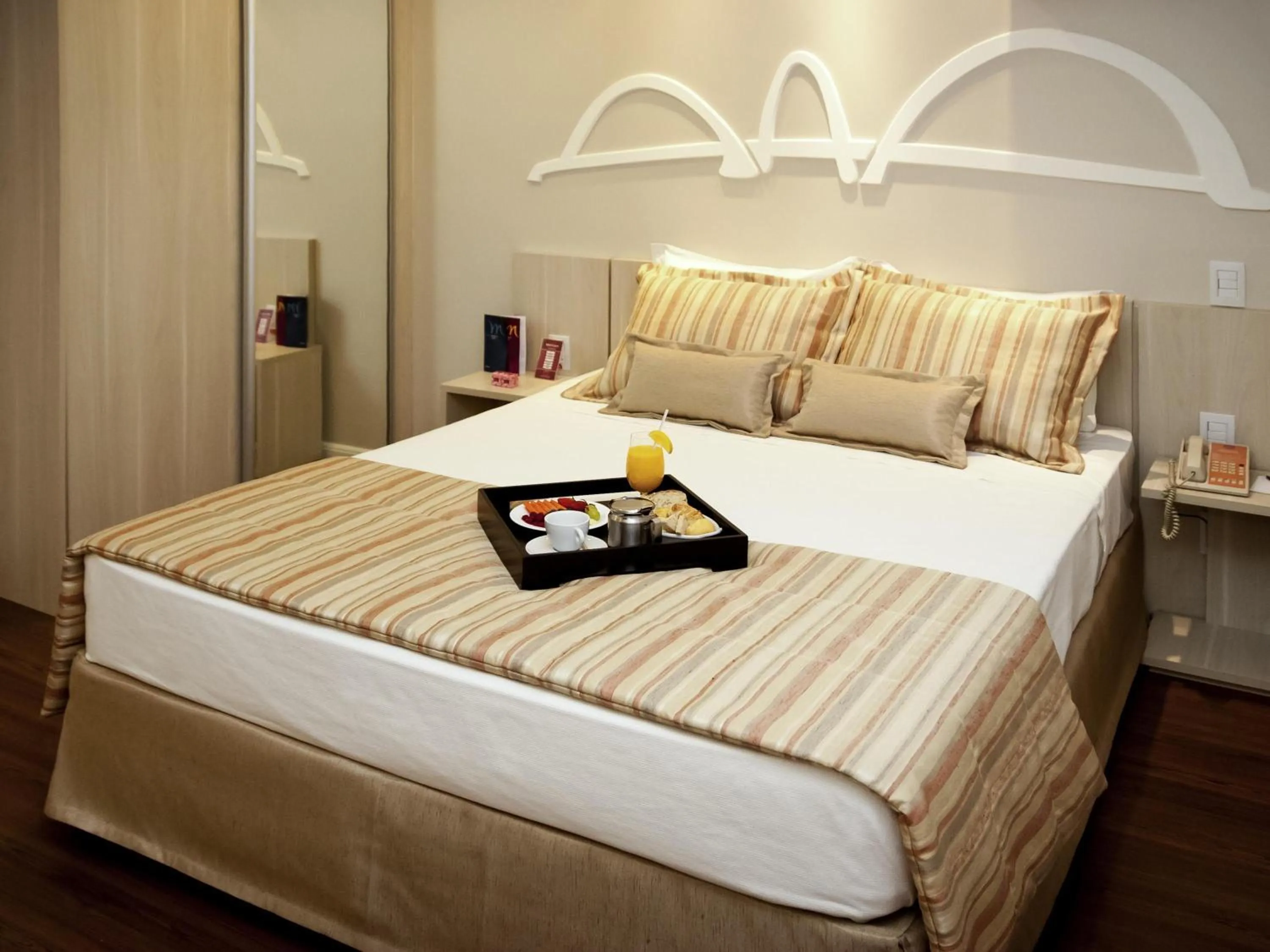 Junior Queen Suite in Mercure Brasilia Lider