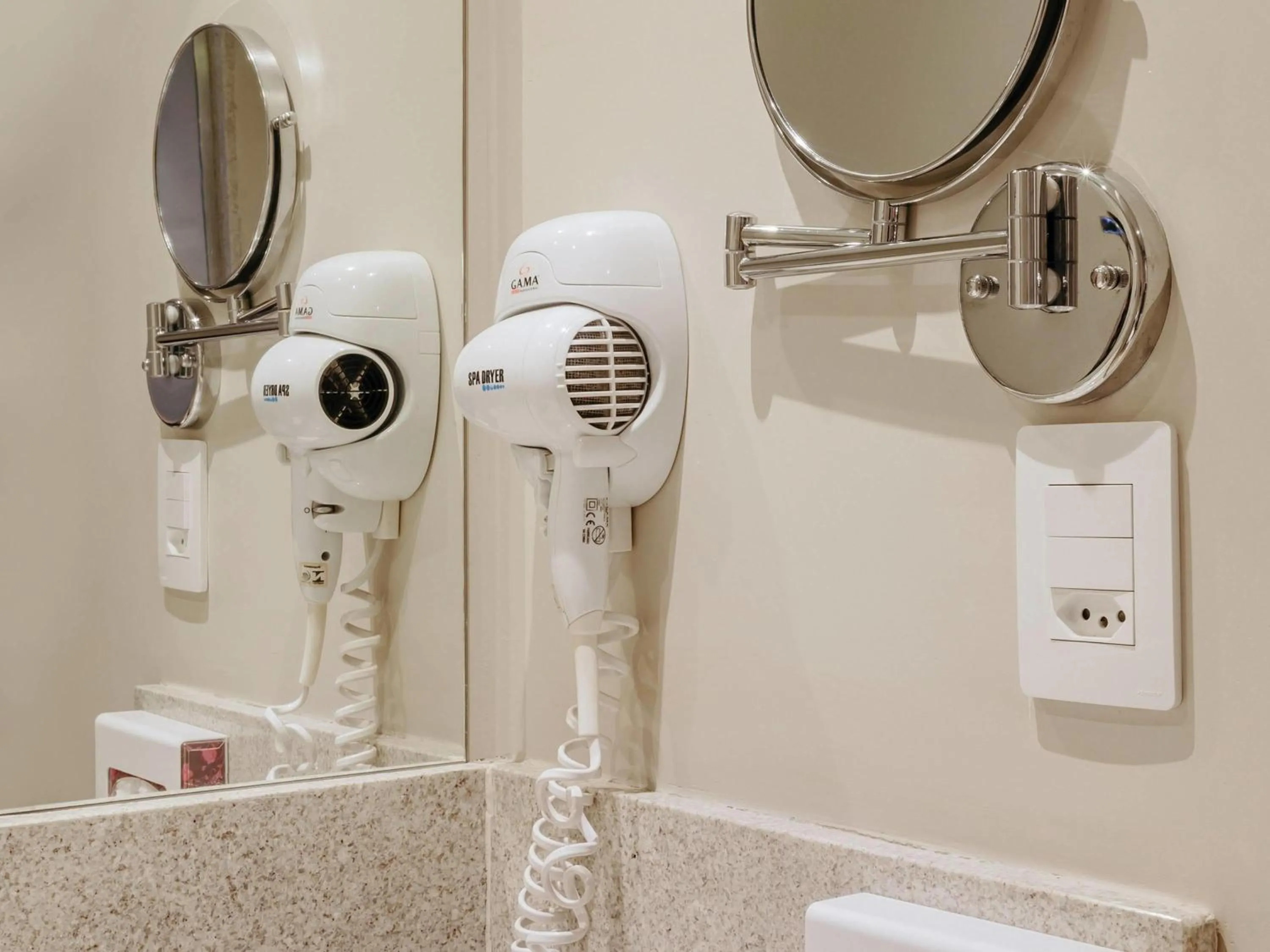 Executive Room with a King Bed - single occupancy in Mercure Curitiba Batel