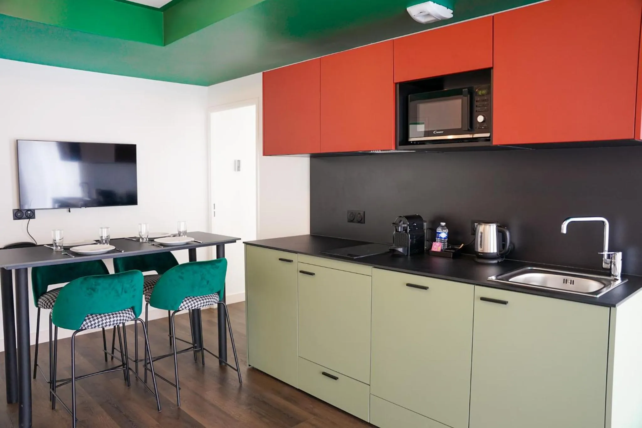 Apartment (One Double Bed And Three Single Beds)  - single occupancy in All Suites Appart Hôtel et Hôtel - Paris 13 - Porte d'Italie