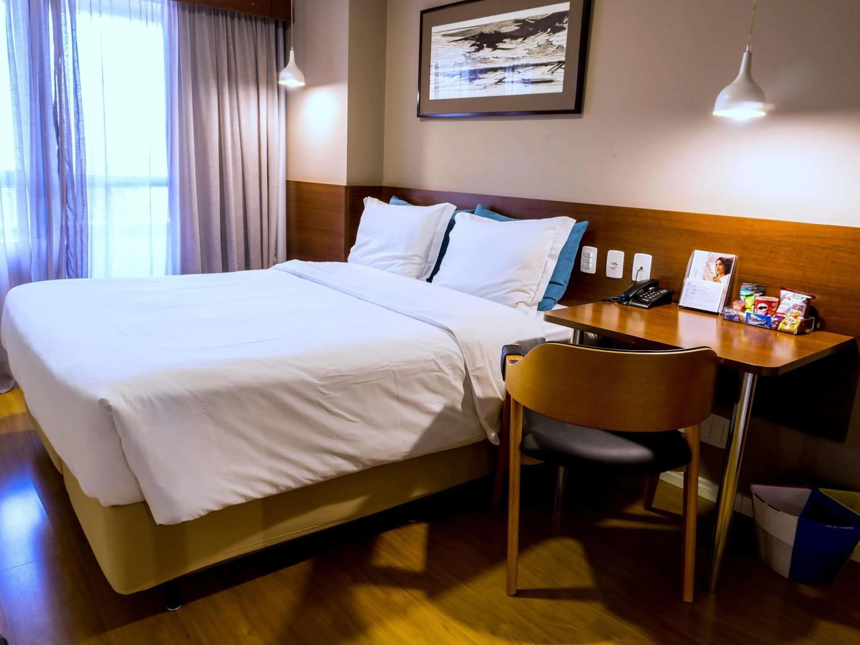 Standard One Double Bed in Mercure Curitiba Golden