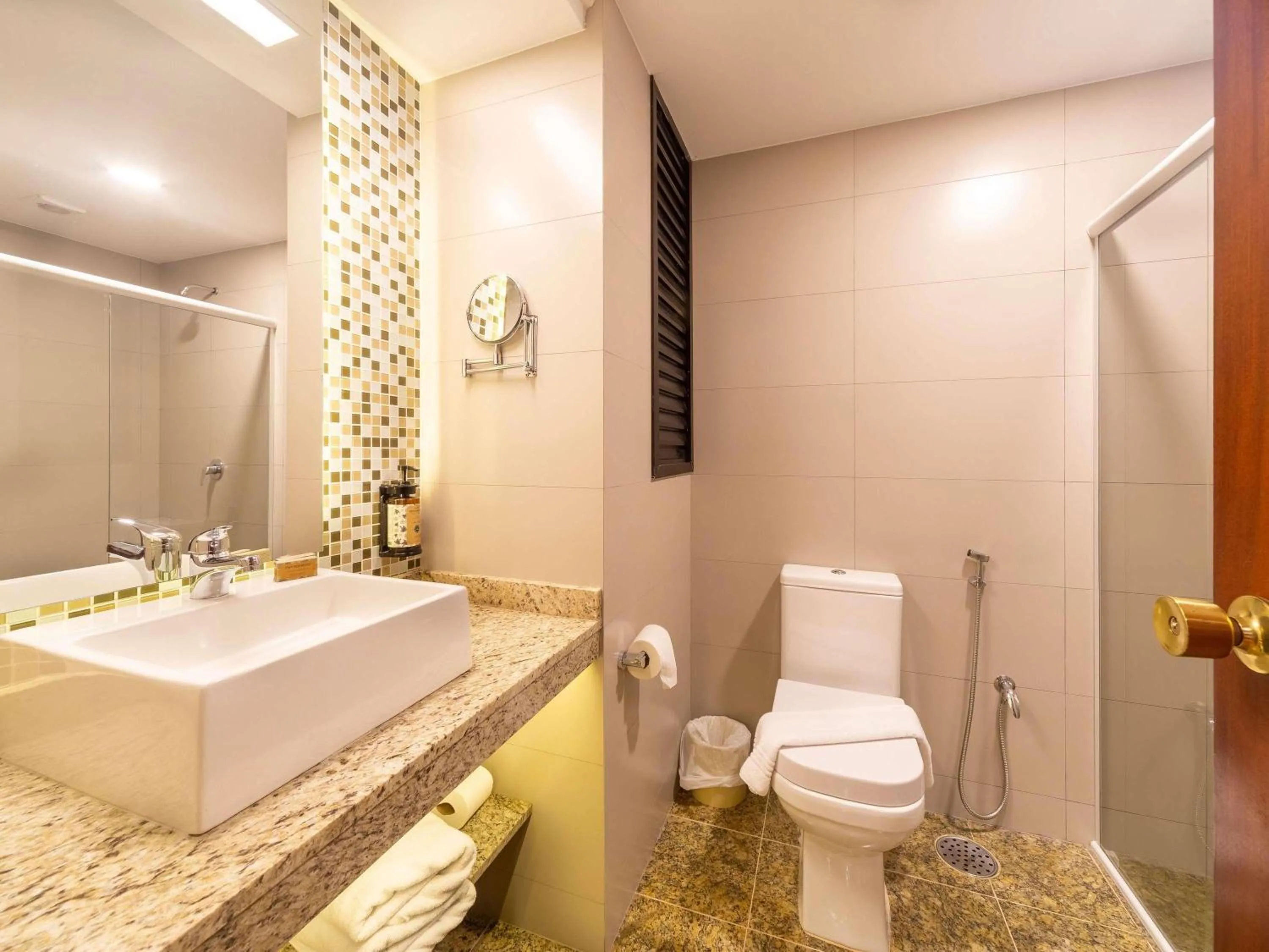 Superior Twin Room with Sofa Bed in Mercure Curitiba Golden