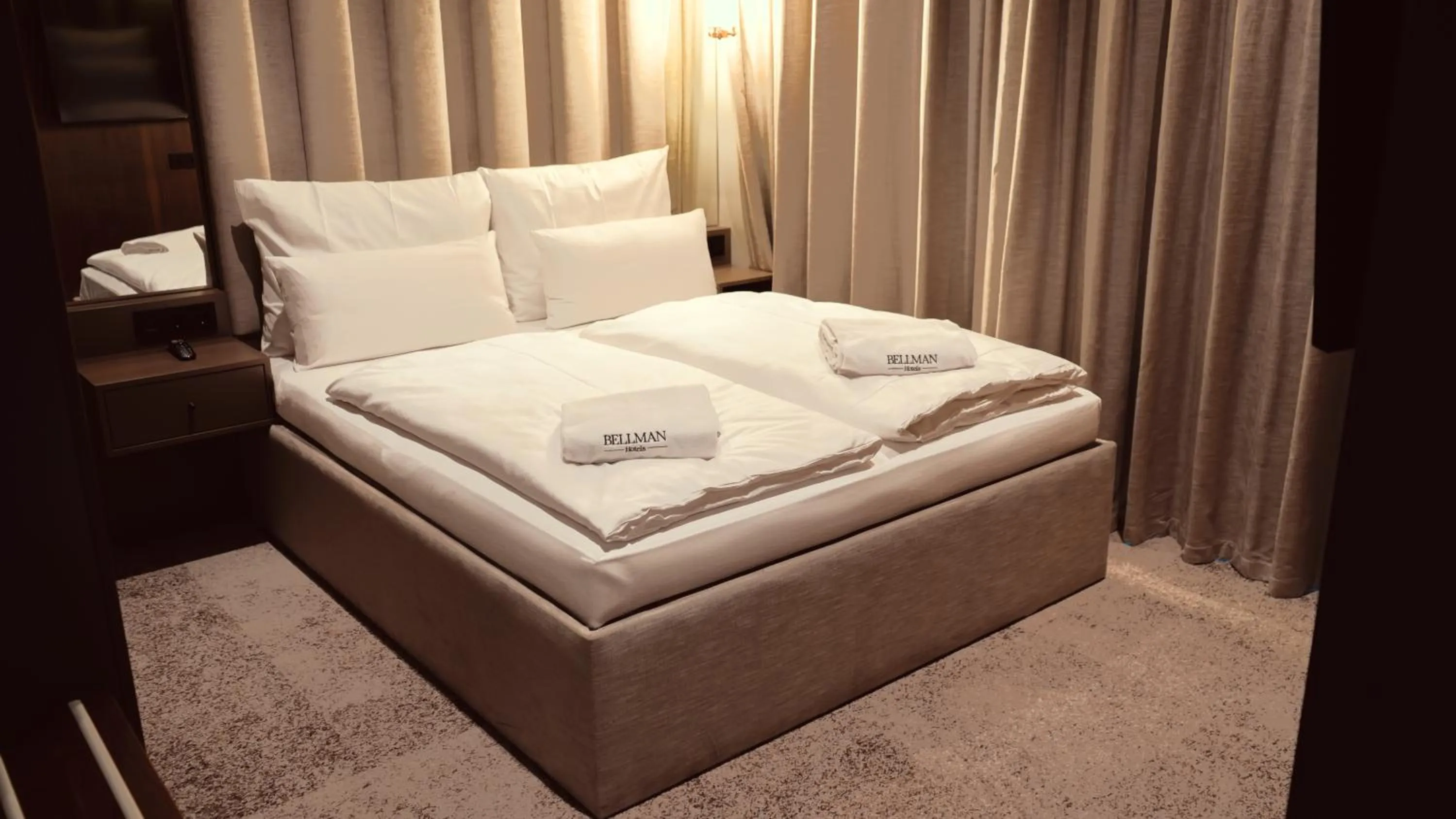 Junior Suite with Balcony in Bellman Hotel