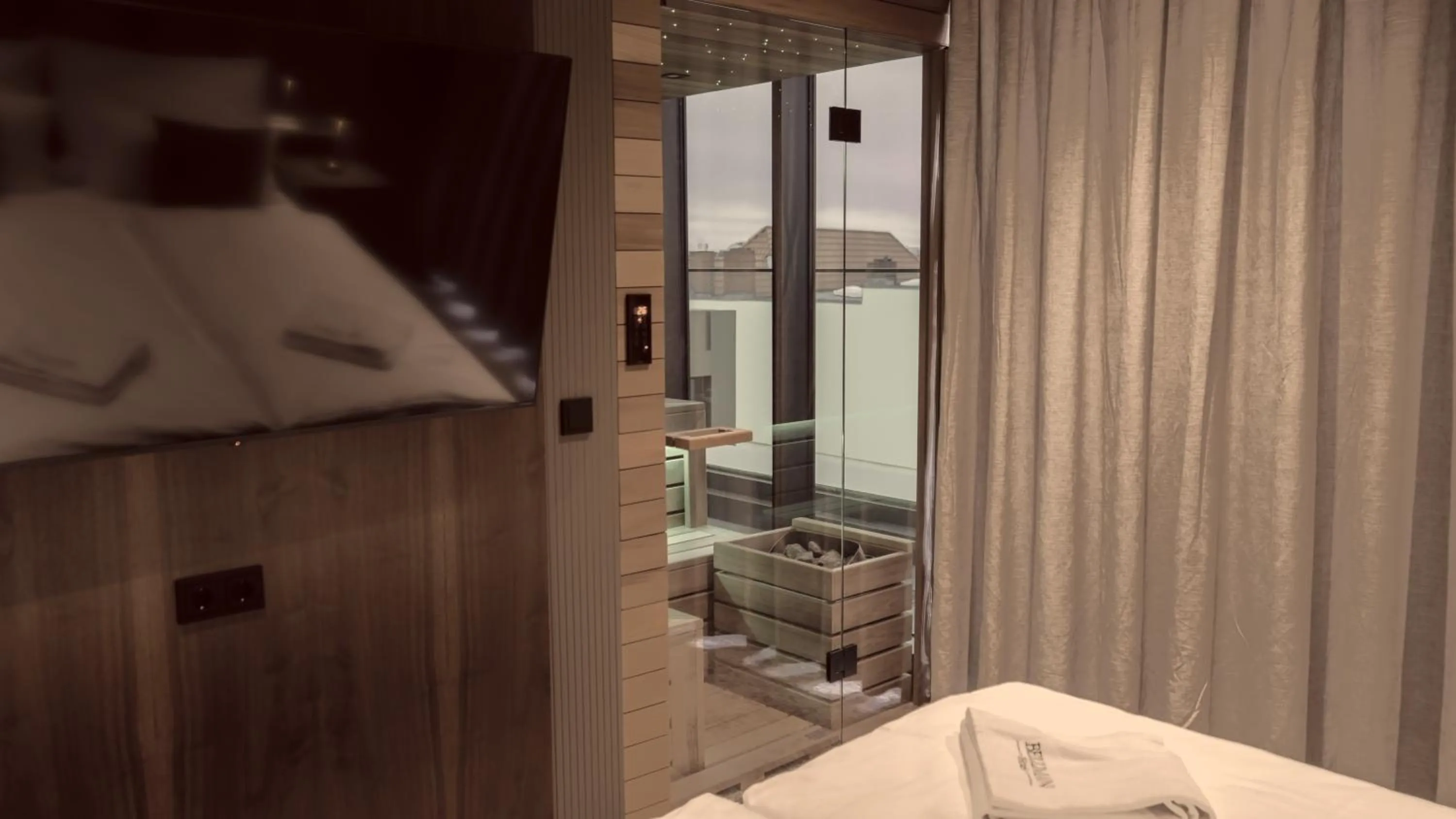 Suite with Sauna in Bellman Hotel