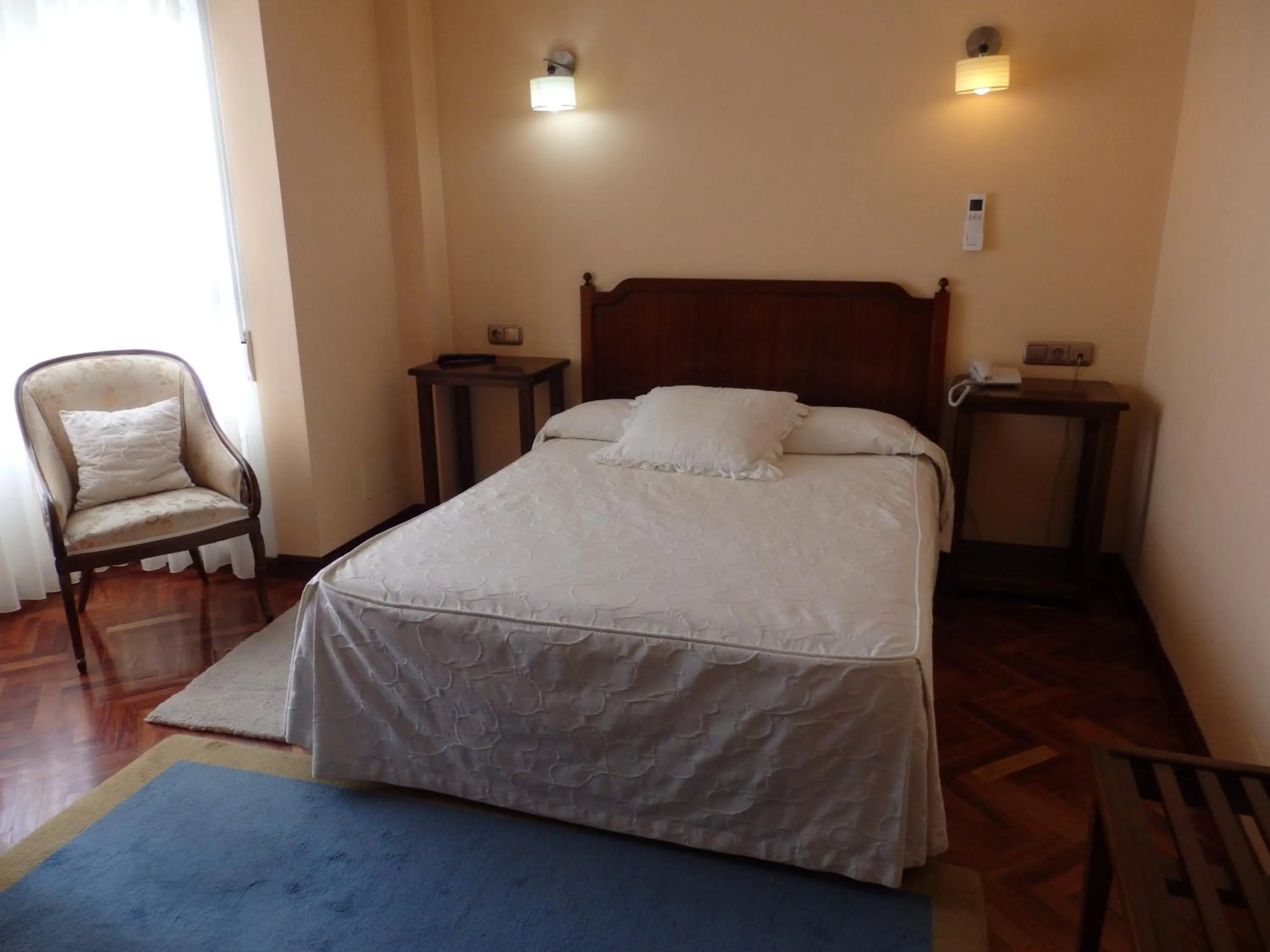 Single Room in Hotel Aranda