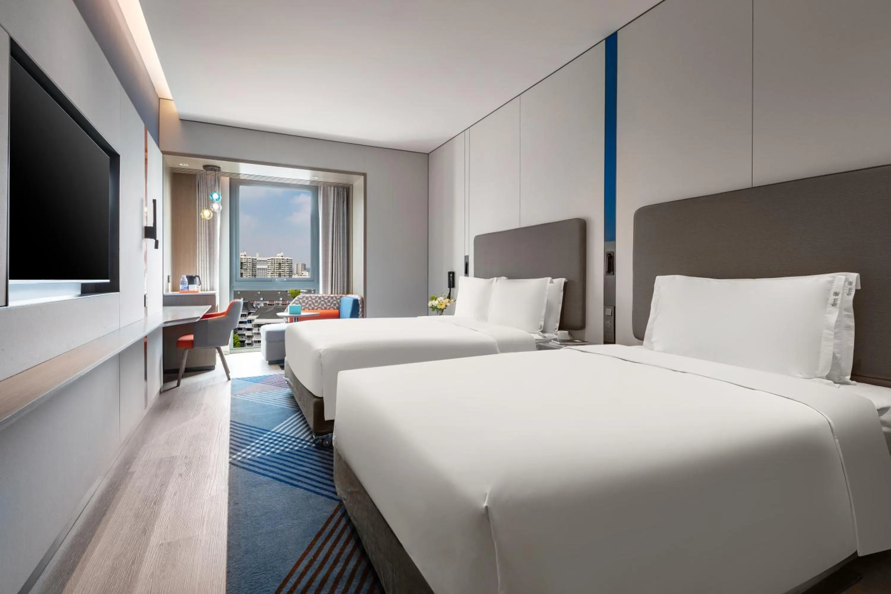 1 Queen and 1 Double Standard in Holiday Inn Express Changfeng Park