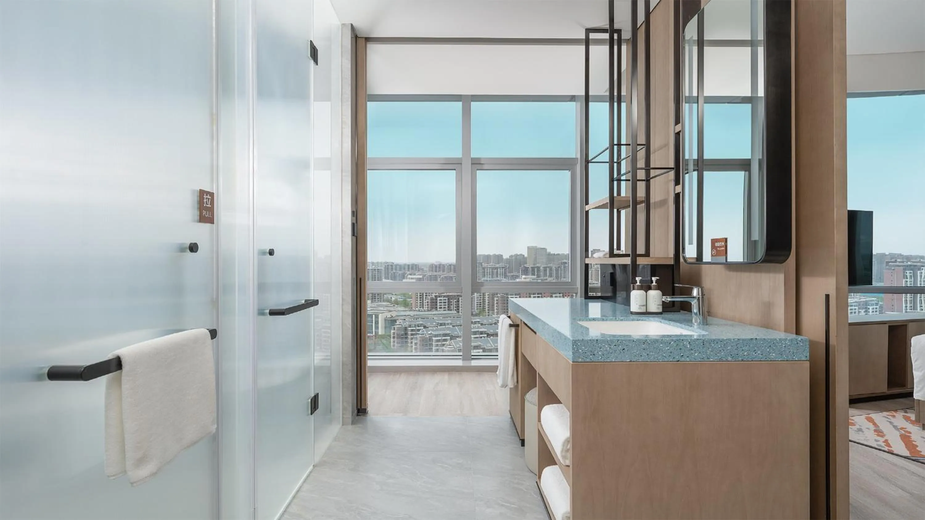 Premium King Room in EVEN Hotel Yinchuan Yuehai by IHG