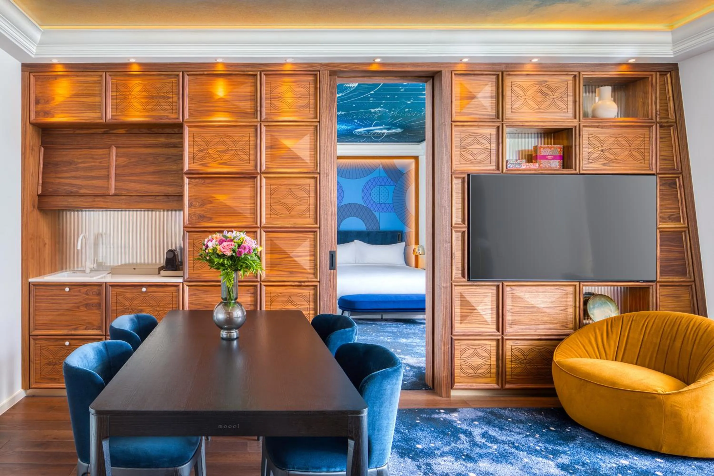 Cosmos Suite in Kimpton BEM Budapest by IHG