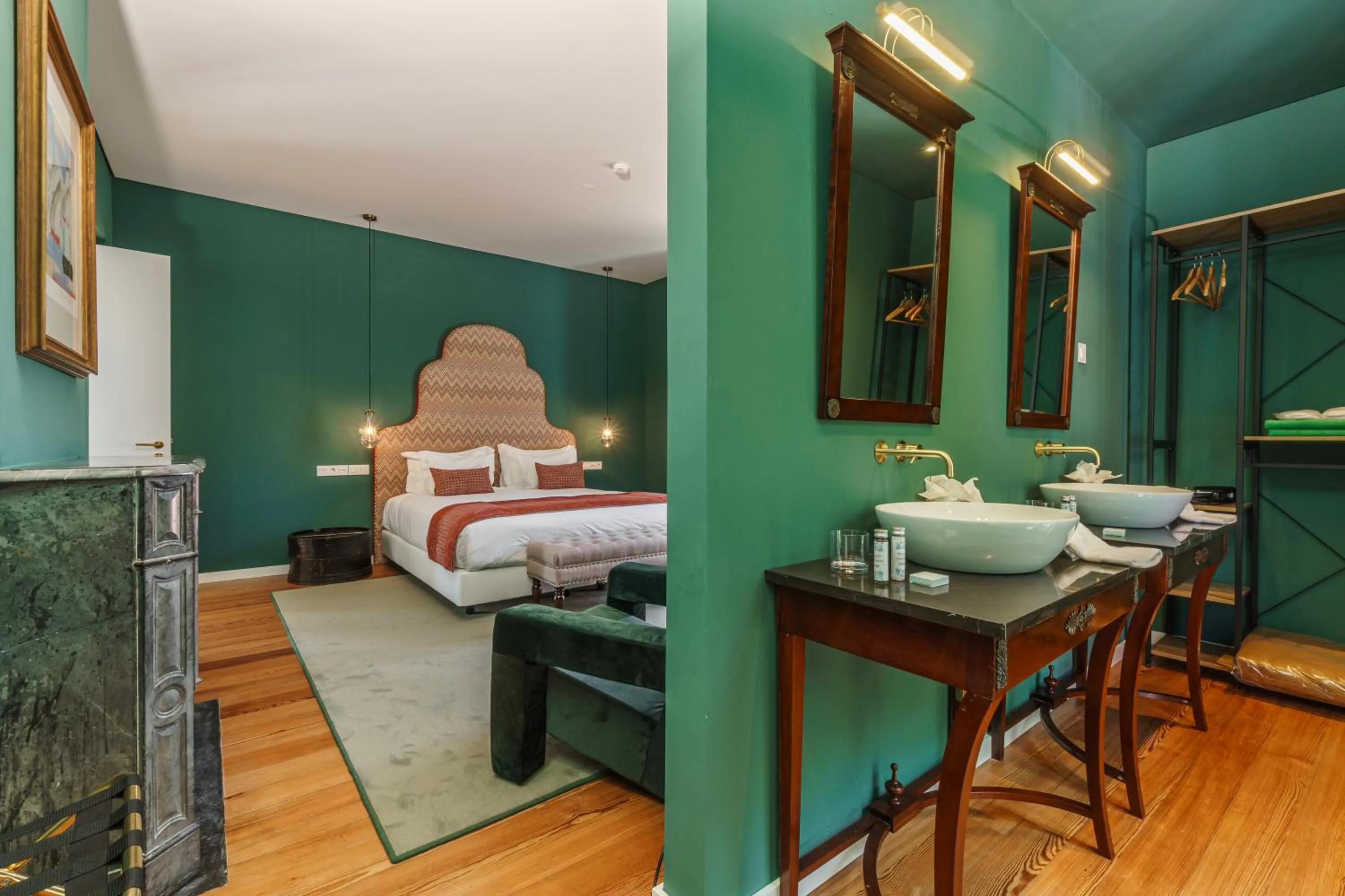 Suite in Solar dos Cantos Botanic House & Garden