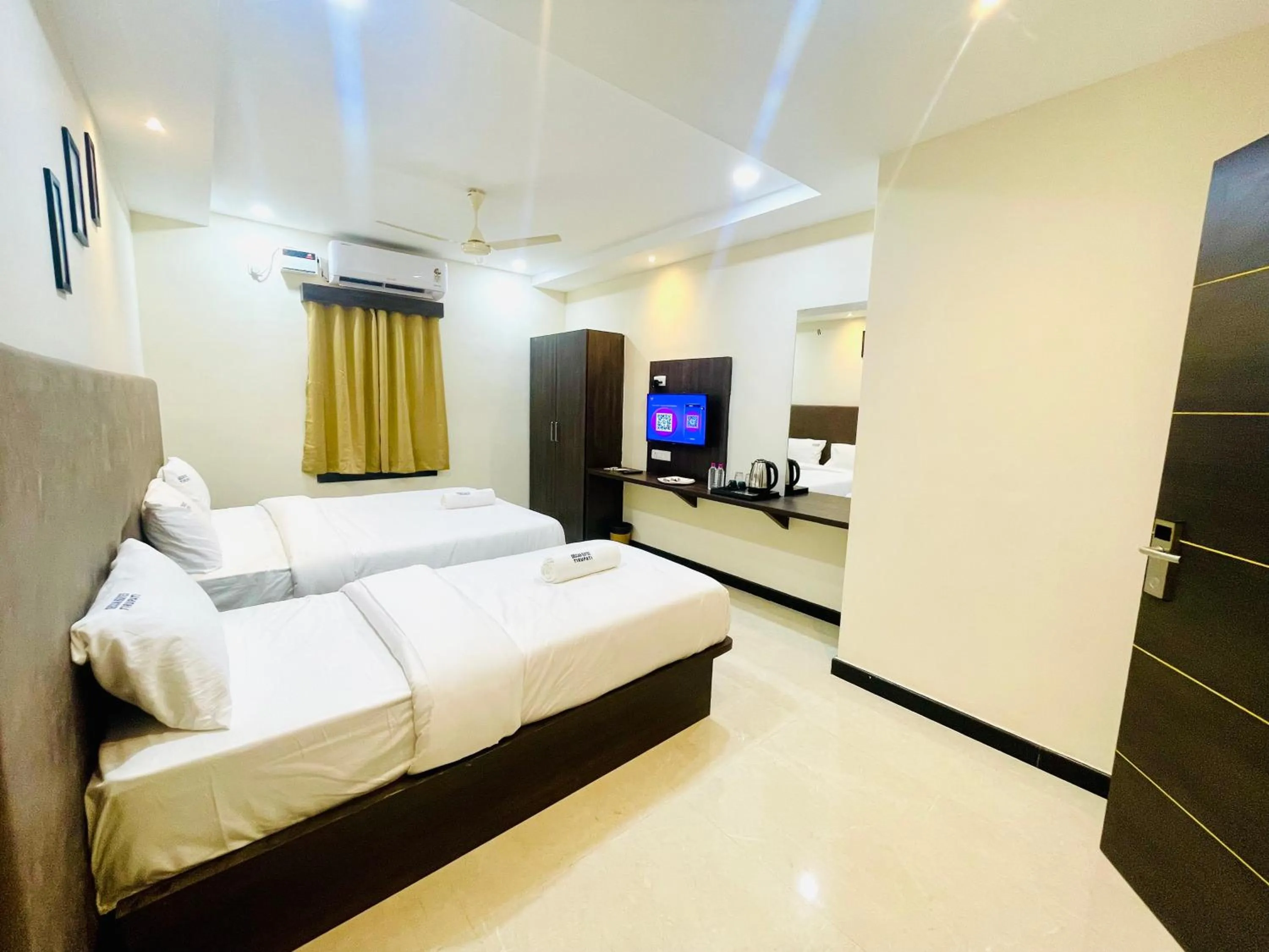 Deluxe Triple Room in Deccan Suites, Tirupati