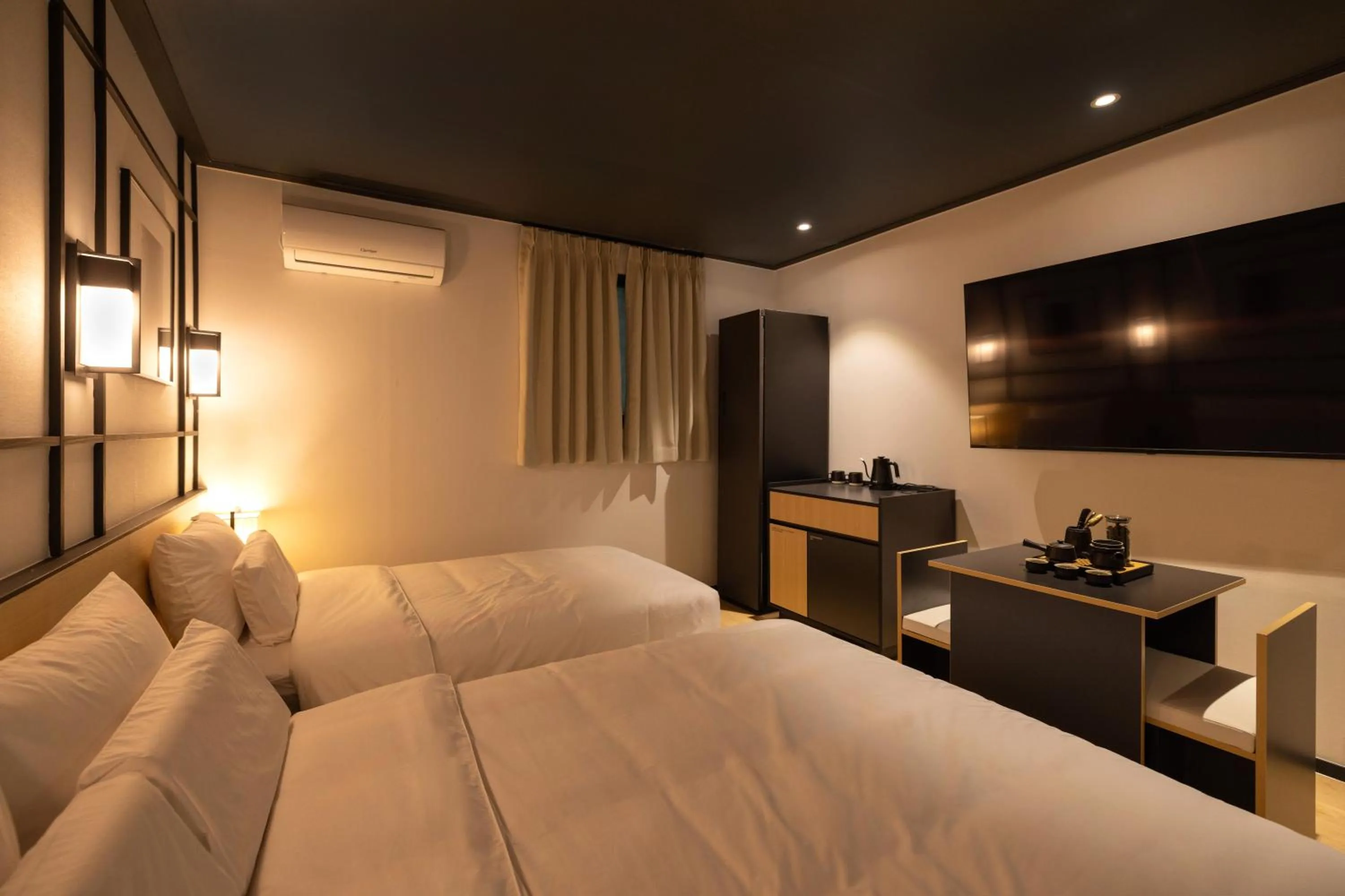 Standard Twin Room in Mitasuya Ryokan Hotel Incheon by Aank