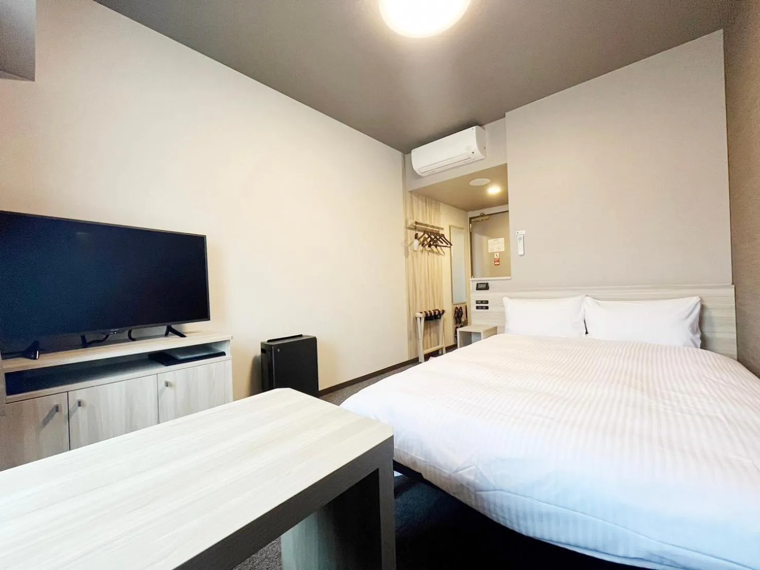 Double Room with Small Double Bed - single occupancy - Smoking in Hotel Route Inn Rifu