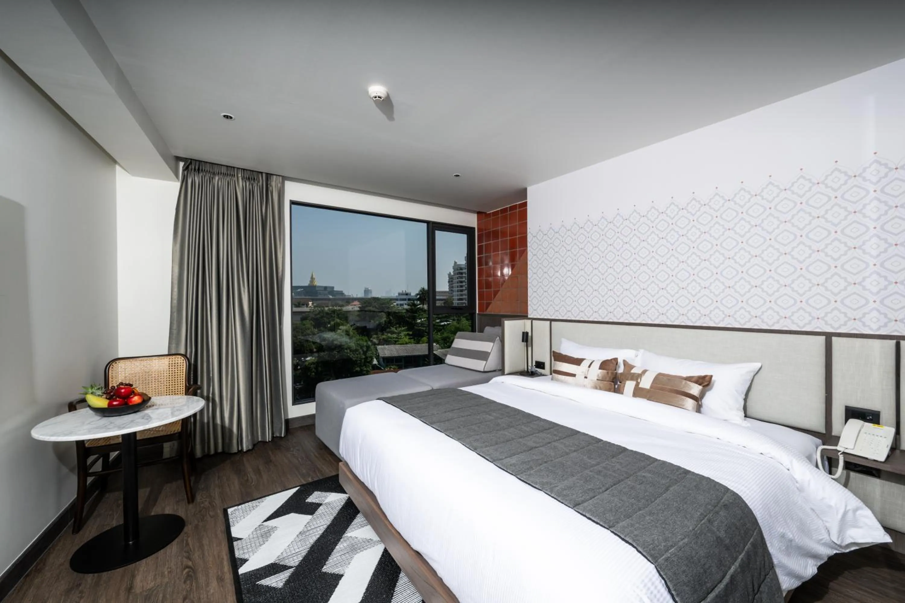 Superior King Room in WE HOTEL RIVERFRONT