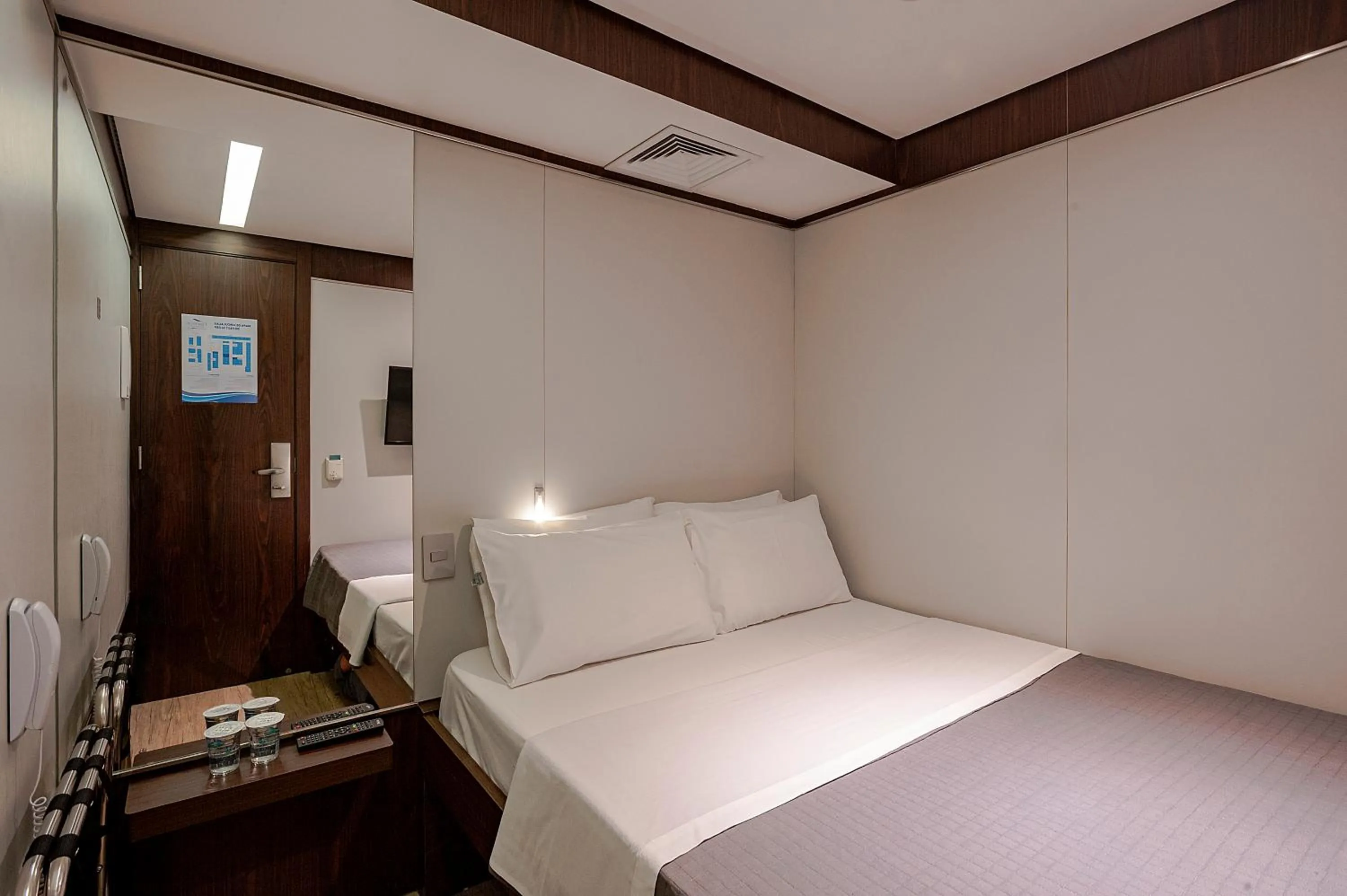 Double Room with Shared Toilet - single occupancy in FAST SLEEP Guarulhos by Slaviero Hotéis