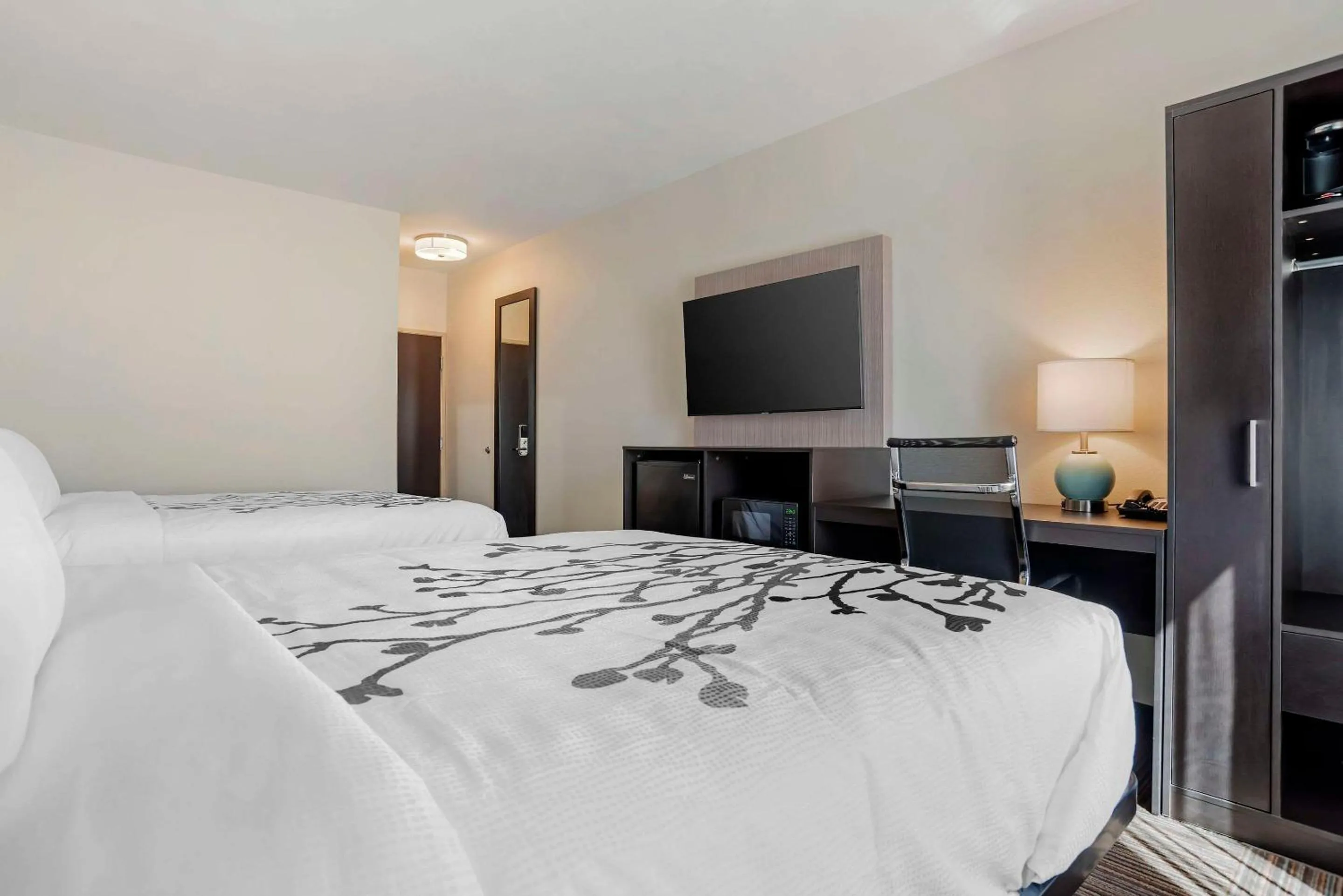 Quadruple Room with Two Queen Beds - Disability Access/Non Smoking in Sleep Inn & Suites Fort Walton Beach - Destin West