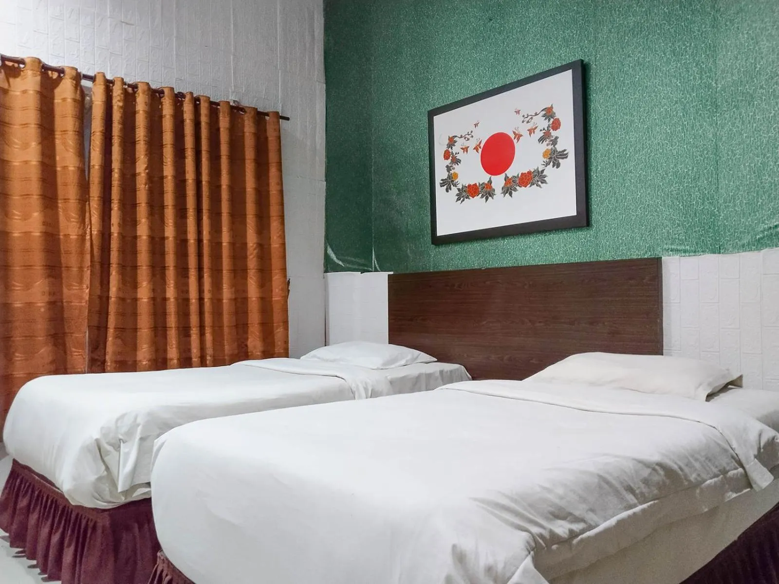 Deluxe Twin Room in Hotel Labuhan Raya