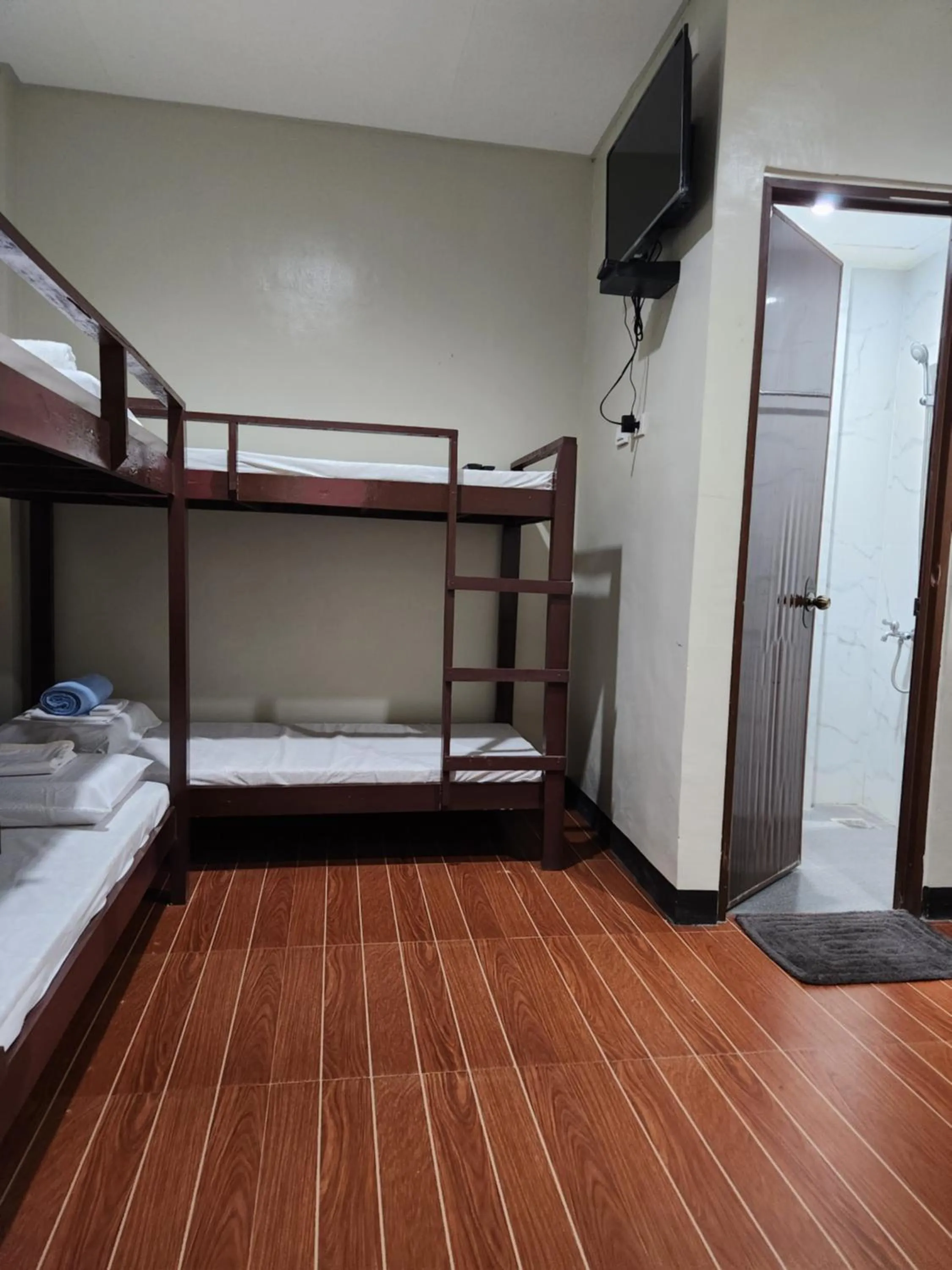 Deluxe Quadruple Room in Maya Suites Badian powered by Cocotel