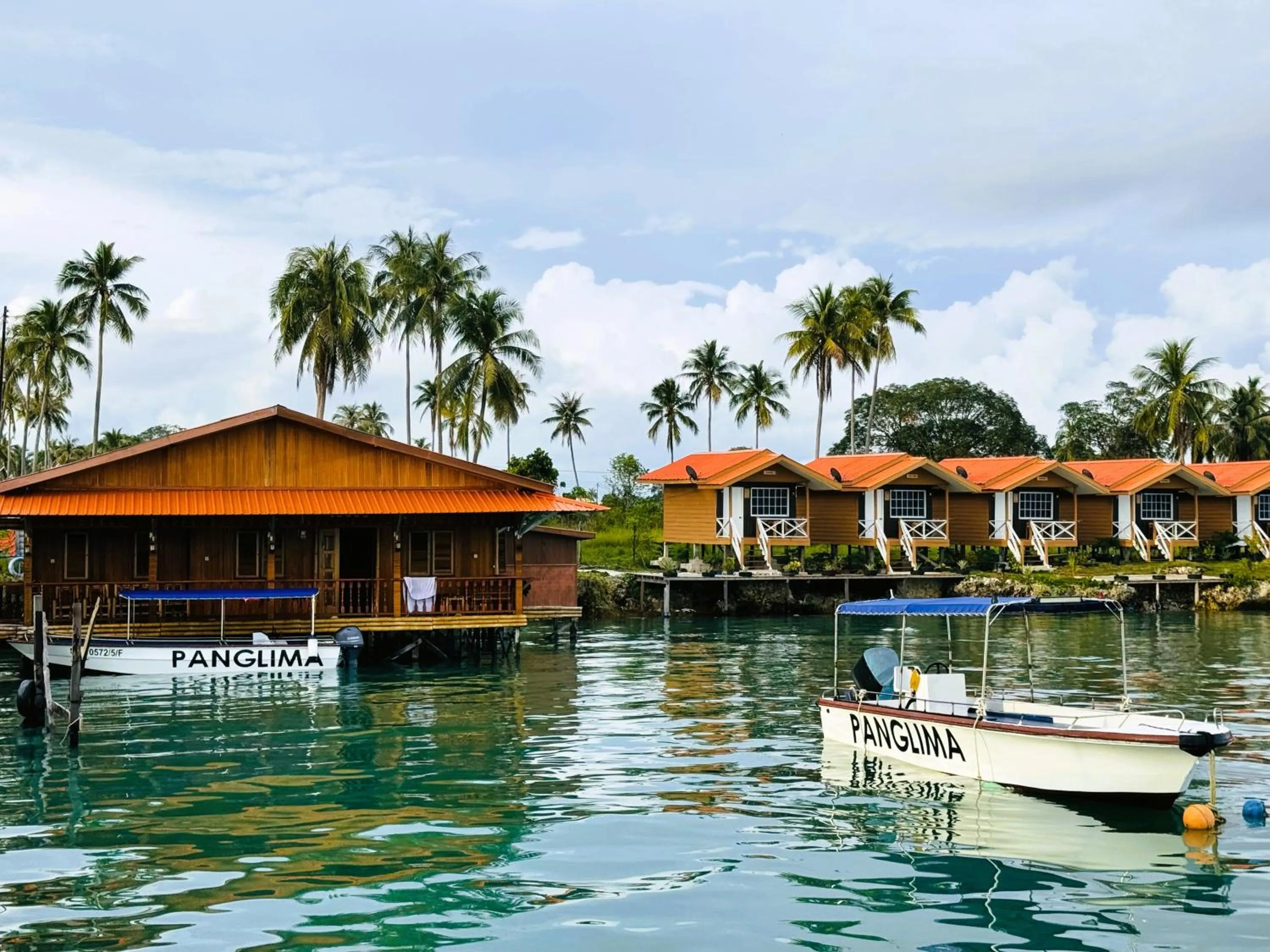 Family Room with Sea View in Panglima Resort Semporna
