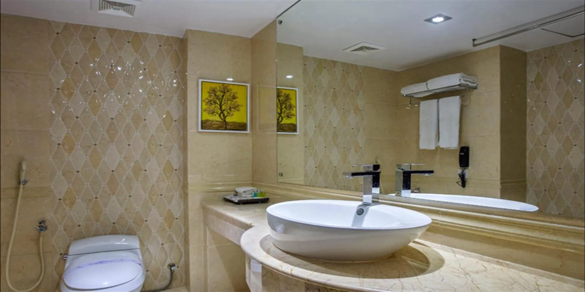 Deluxe King Room in Bengal Blueberry