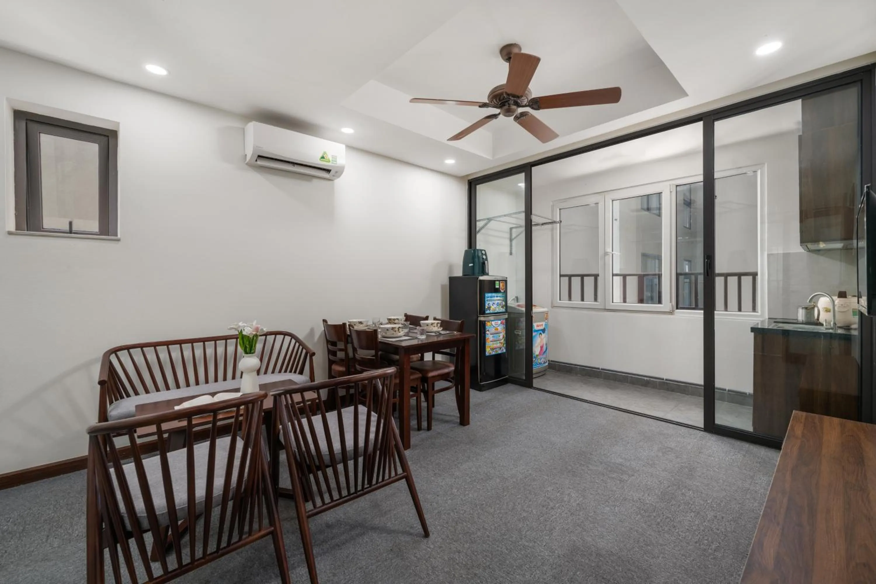 Apartment with Balcony in Tokyo Boutique Front Beach Hotel